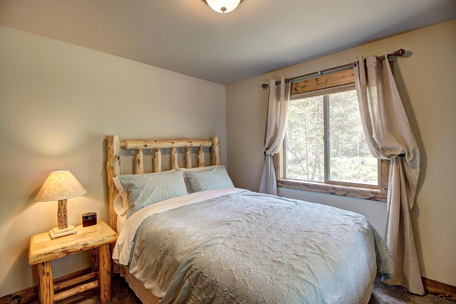 Tamarack Cabin photo 1