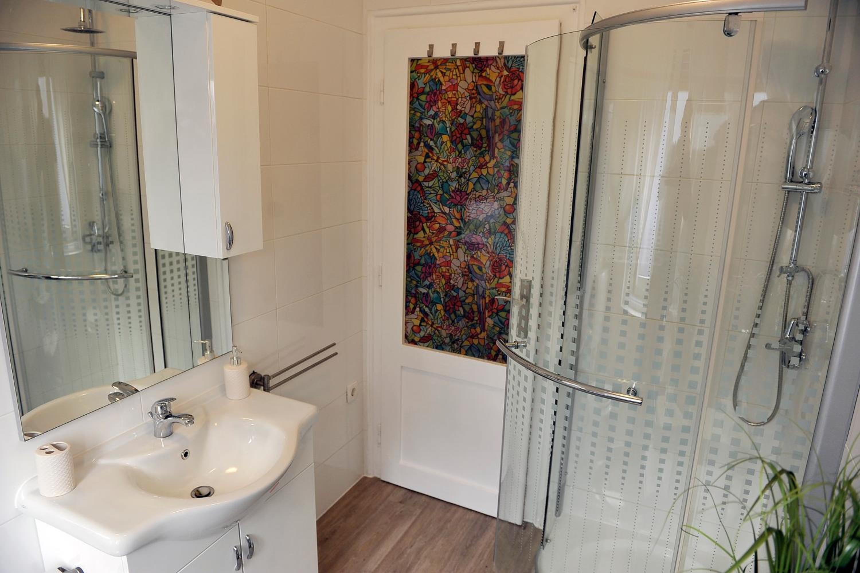 Studio Apartment - Photo 9