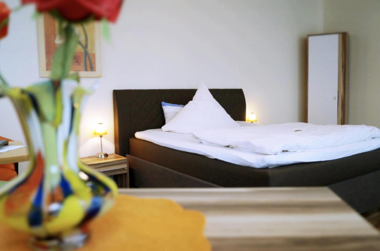 Standard Double Room - Photo 5