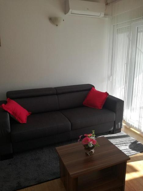 One-Bedroom Apartment with Balcony - Photo 23
