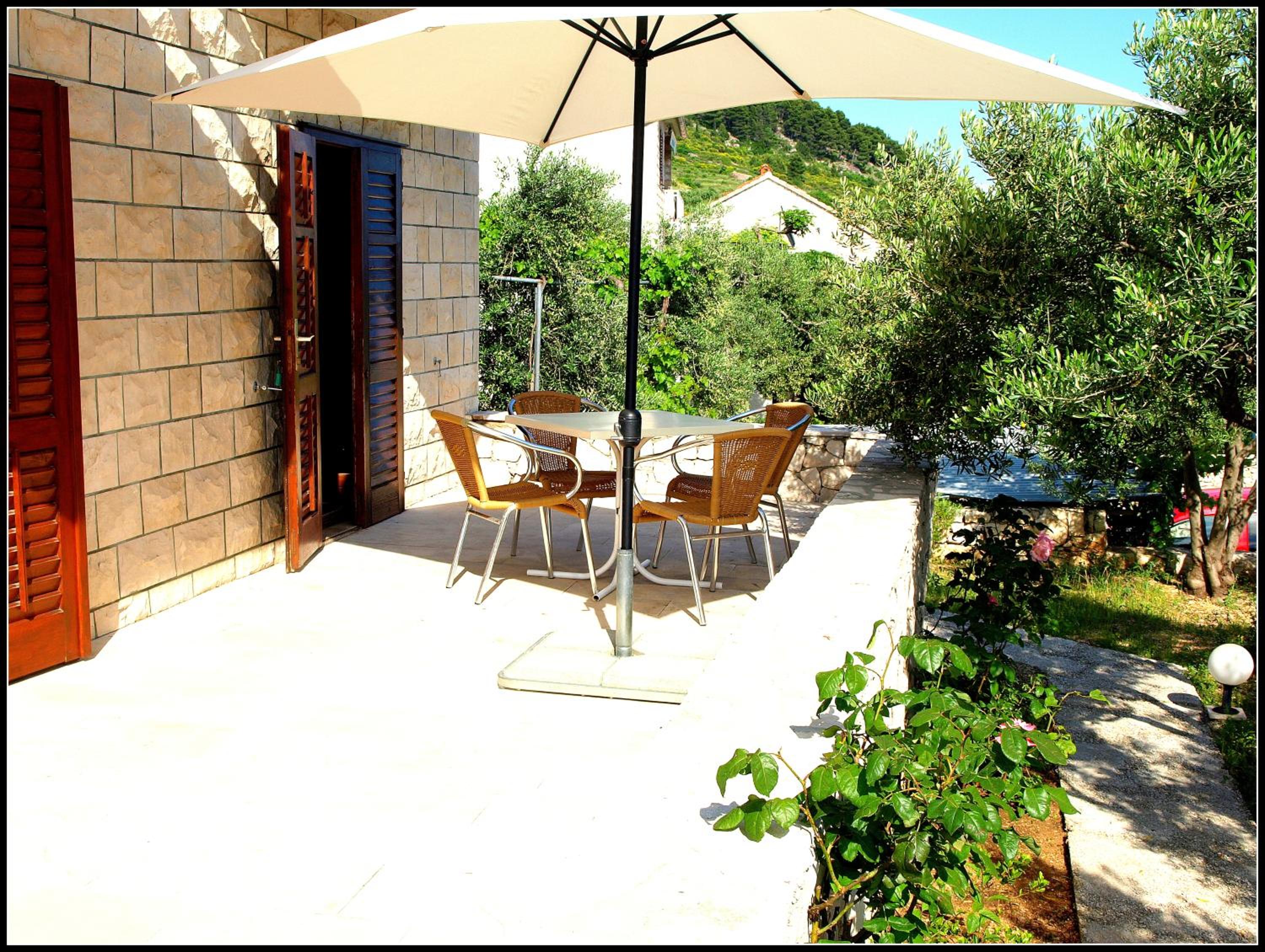 Two-Bedroom Apartment with Terrace and Sea View