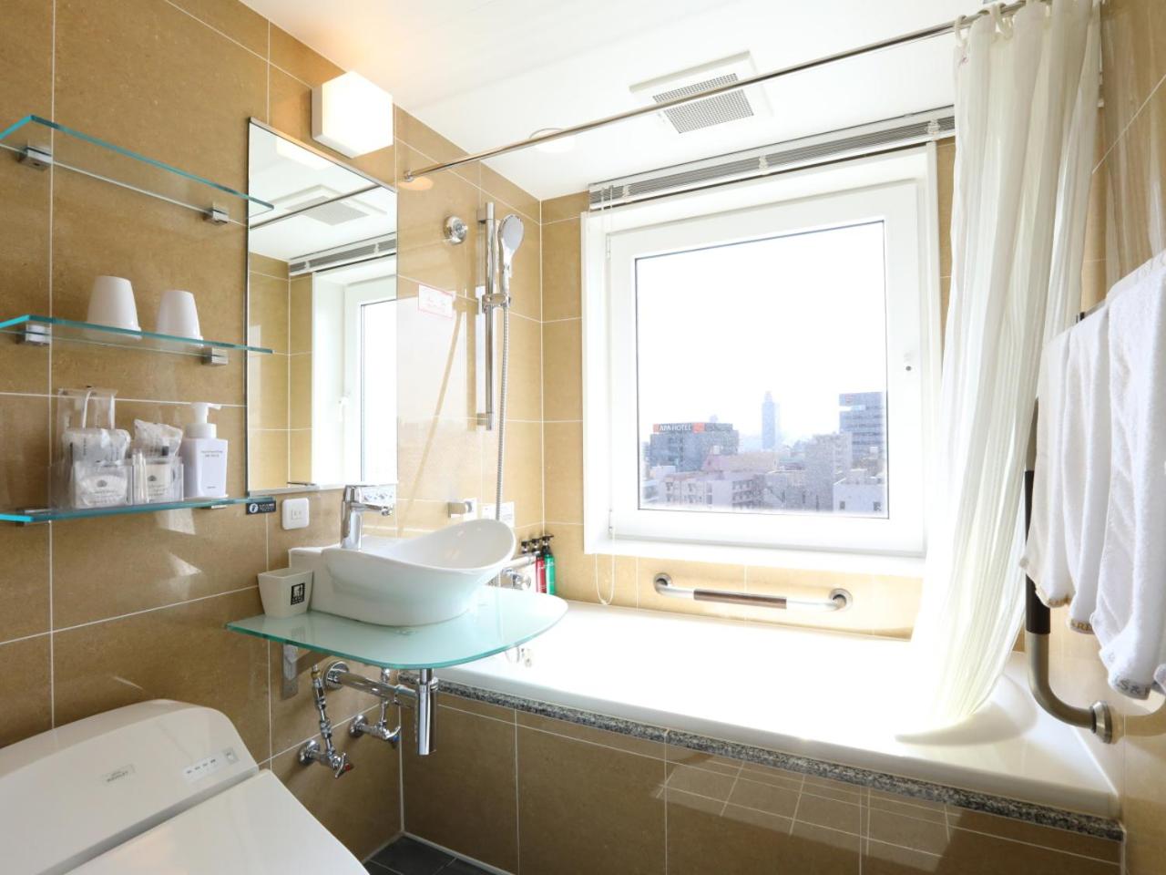 Deluxe Twin Room - Non-Smoking photo 3