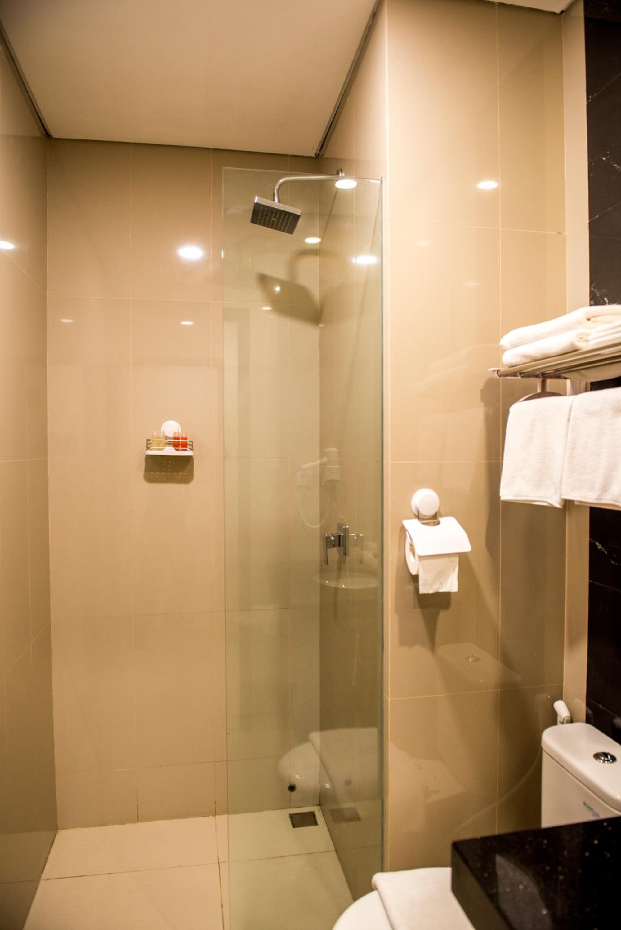 Deluxe Twin Room - Photo 3
