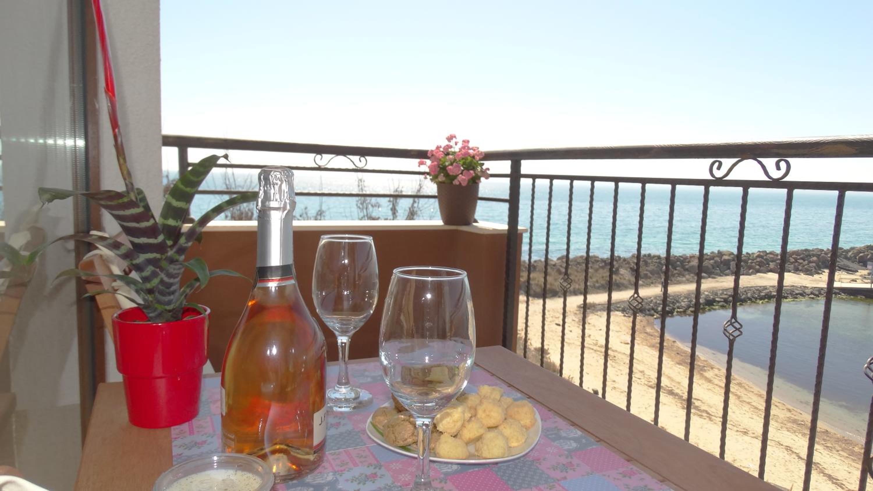 Studio with Sea View photo 3