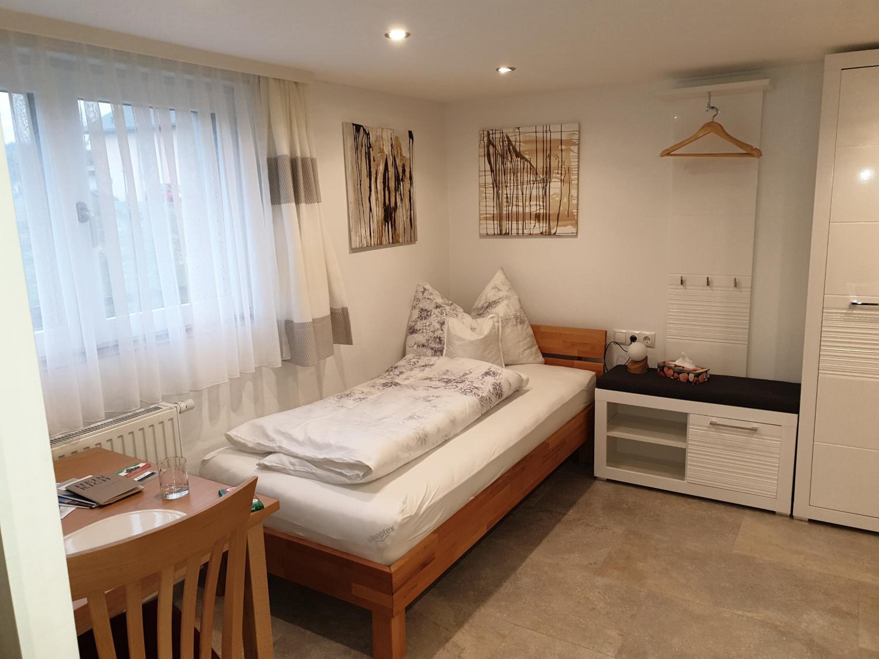 Studio Apartment photo 2