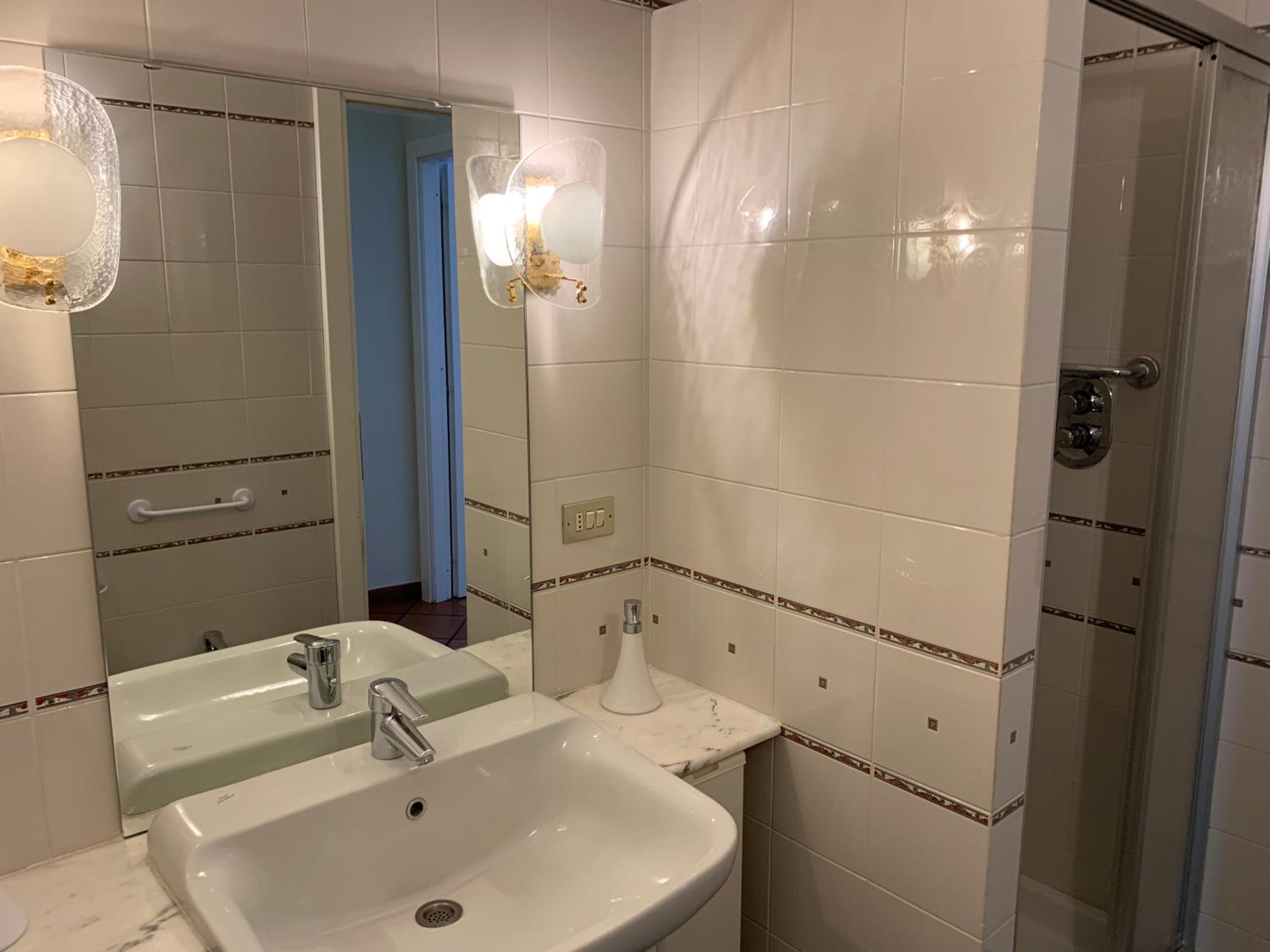 Apartment - Photo 9