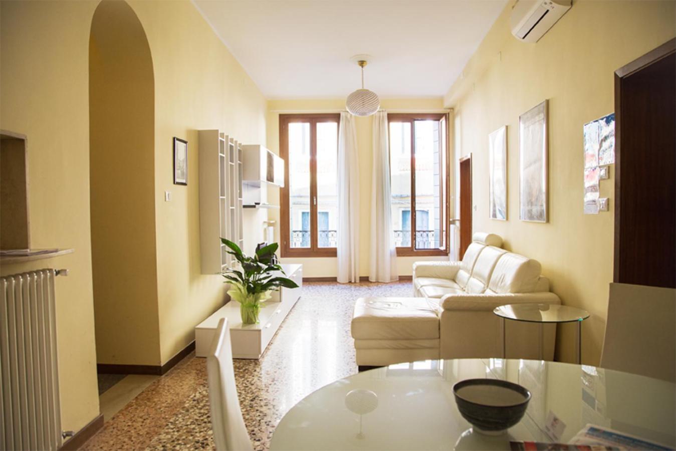 Three-Bedroom Apartment photo 1