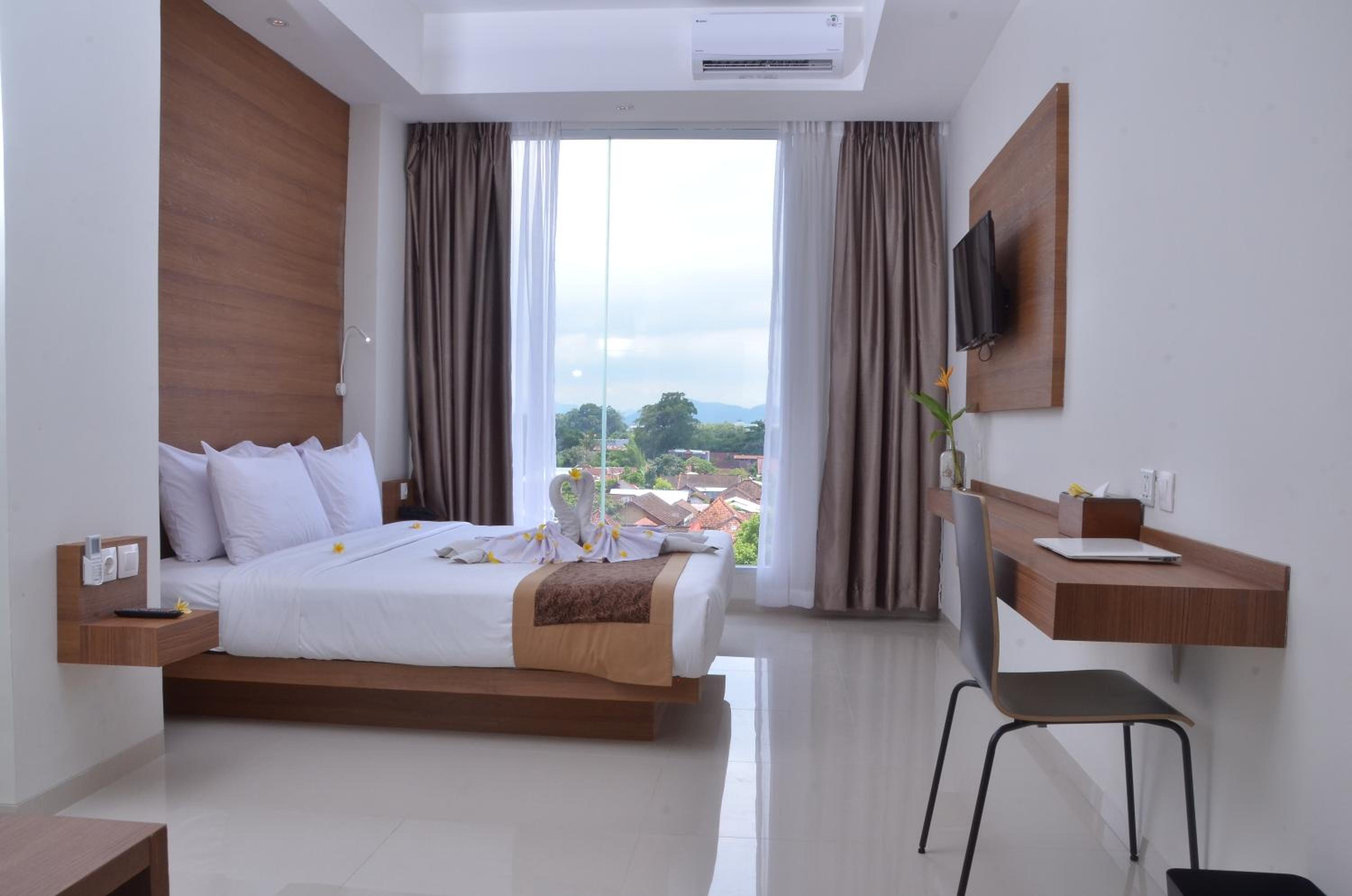 Executive Suite photo 2