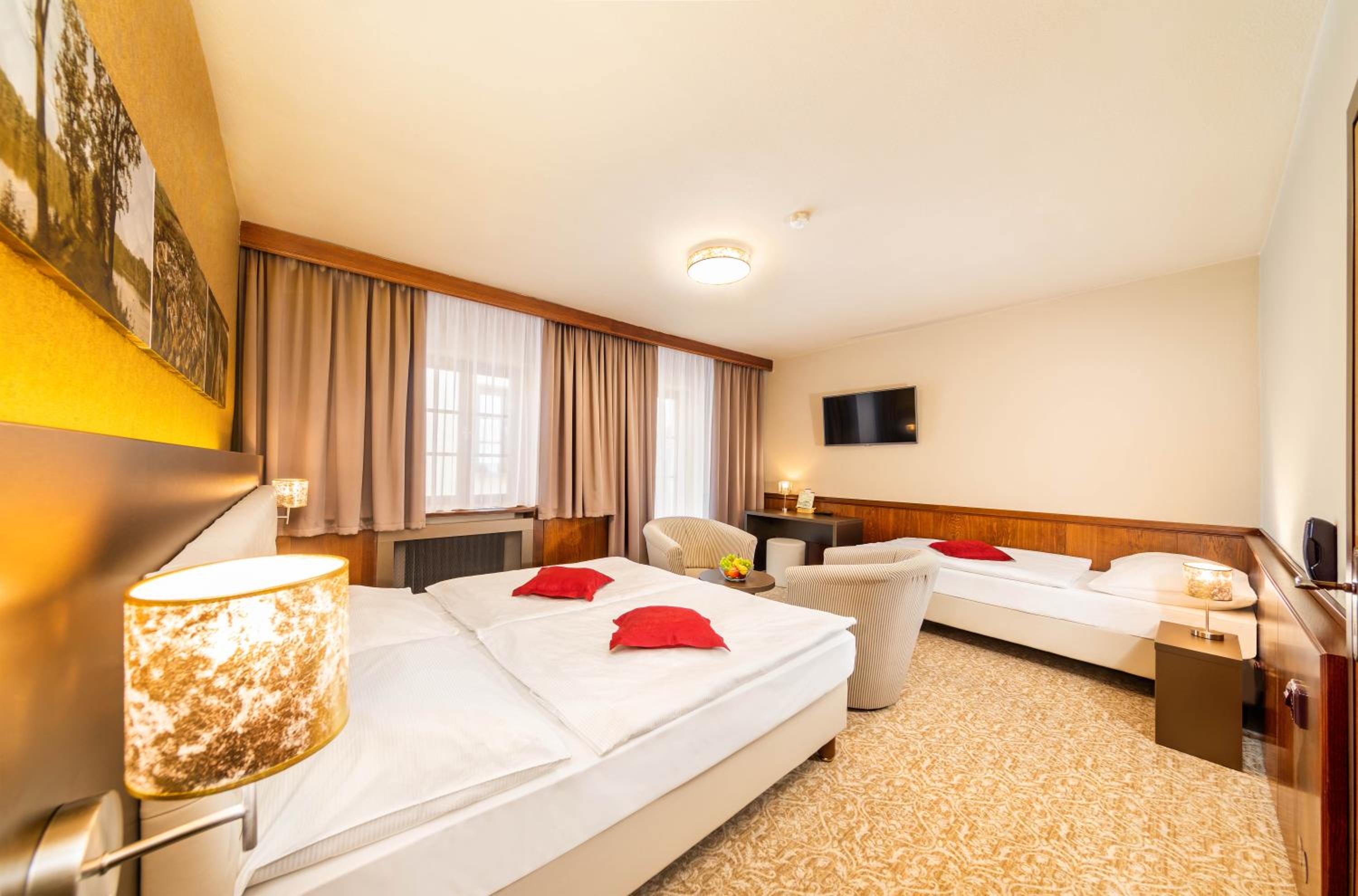 Deluxe Double or Twin Room - Photo 1