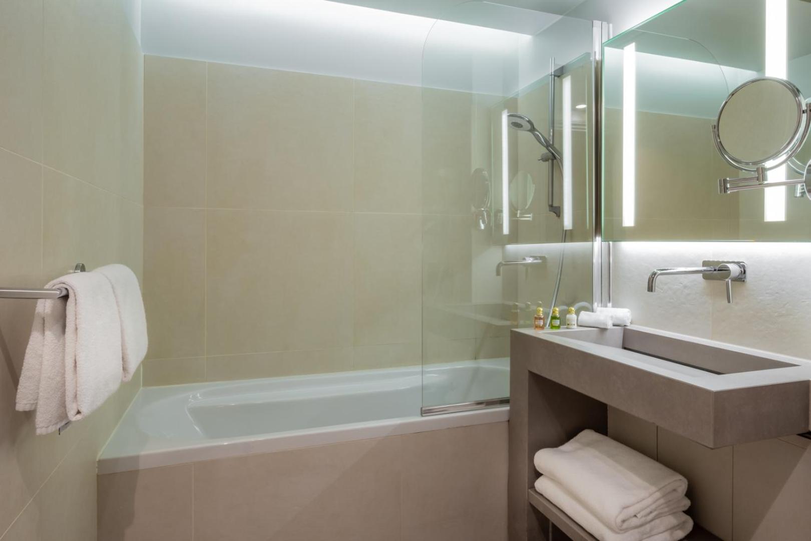 Classic Double Room - Photo 8