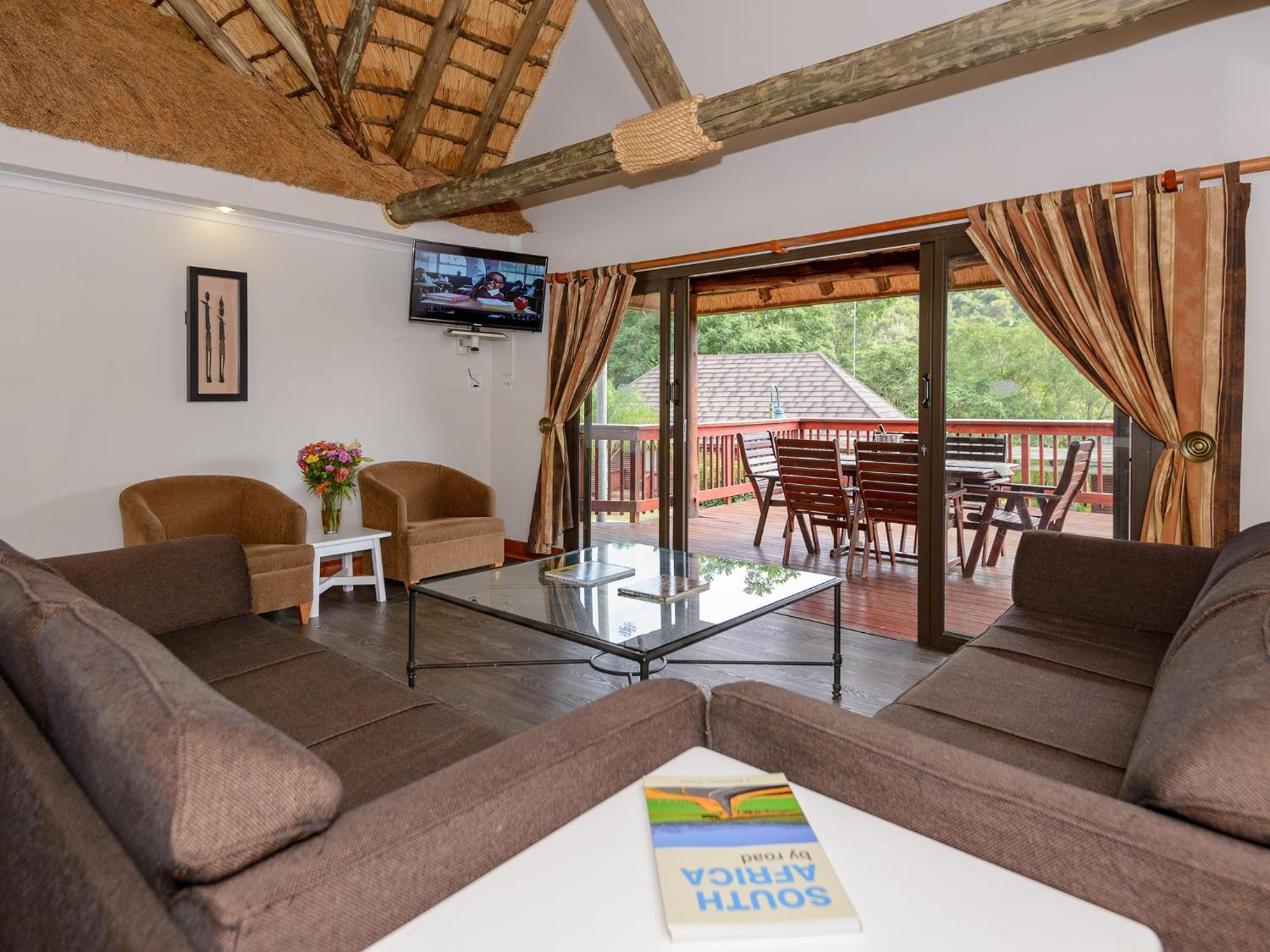 Three Bedroom Log Cabin  photo 1