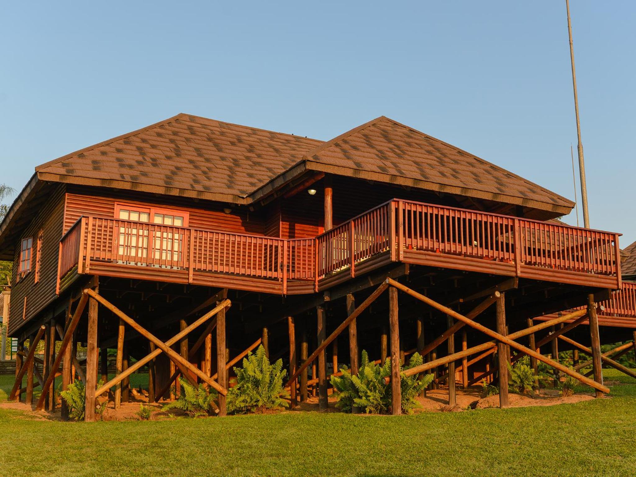 Three Bedroom Log Cabin  photo 2
