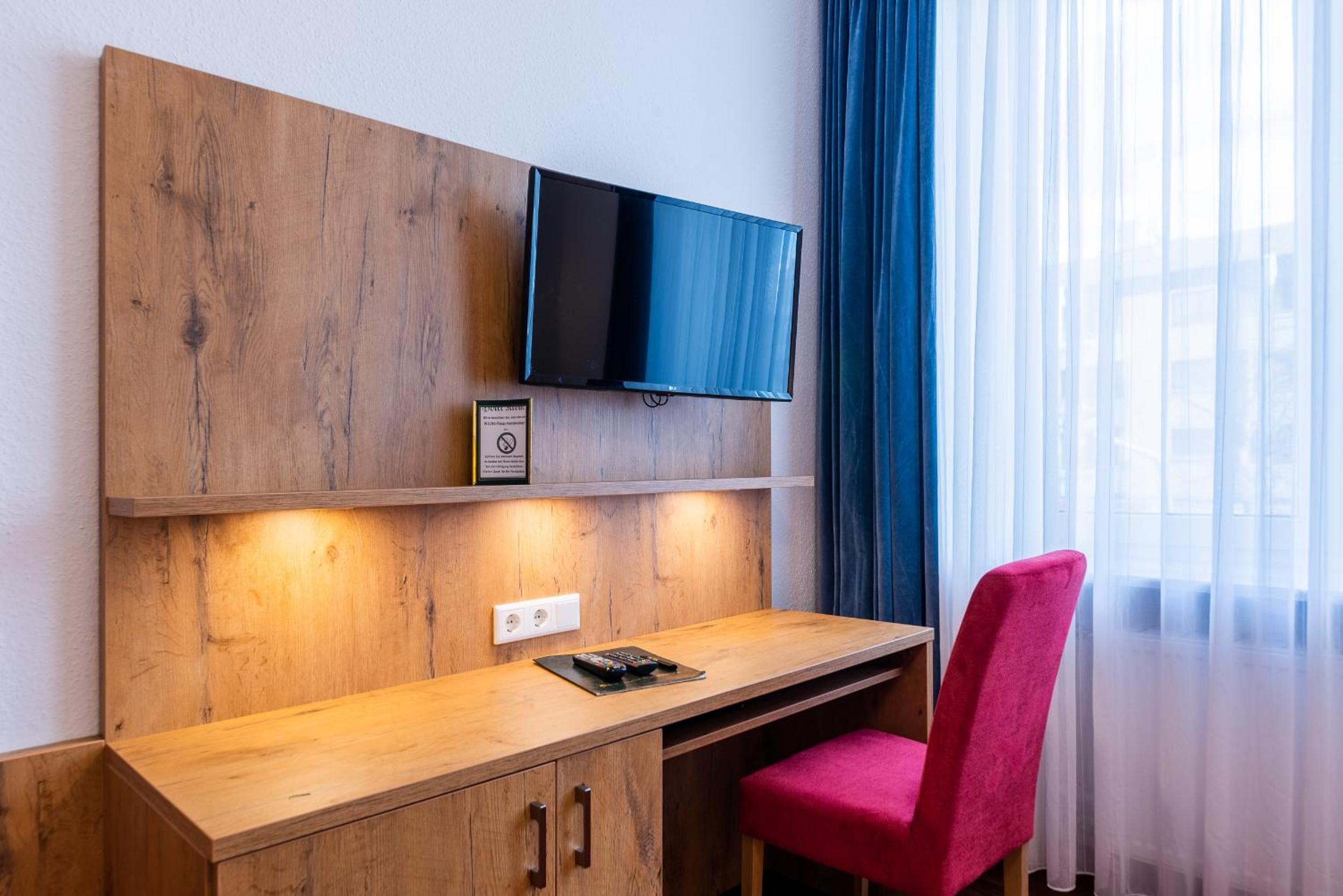Suite - Photo 5