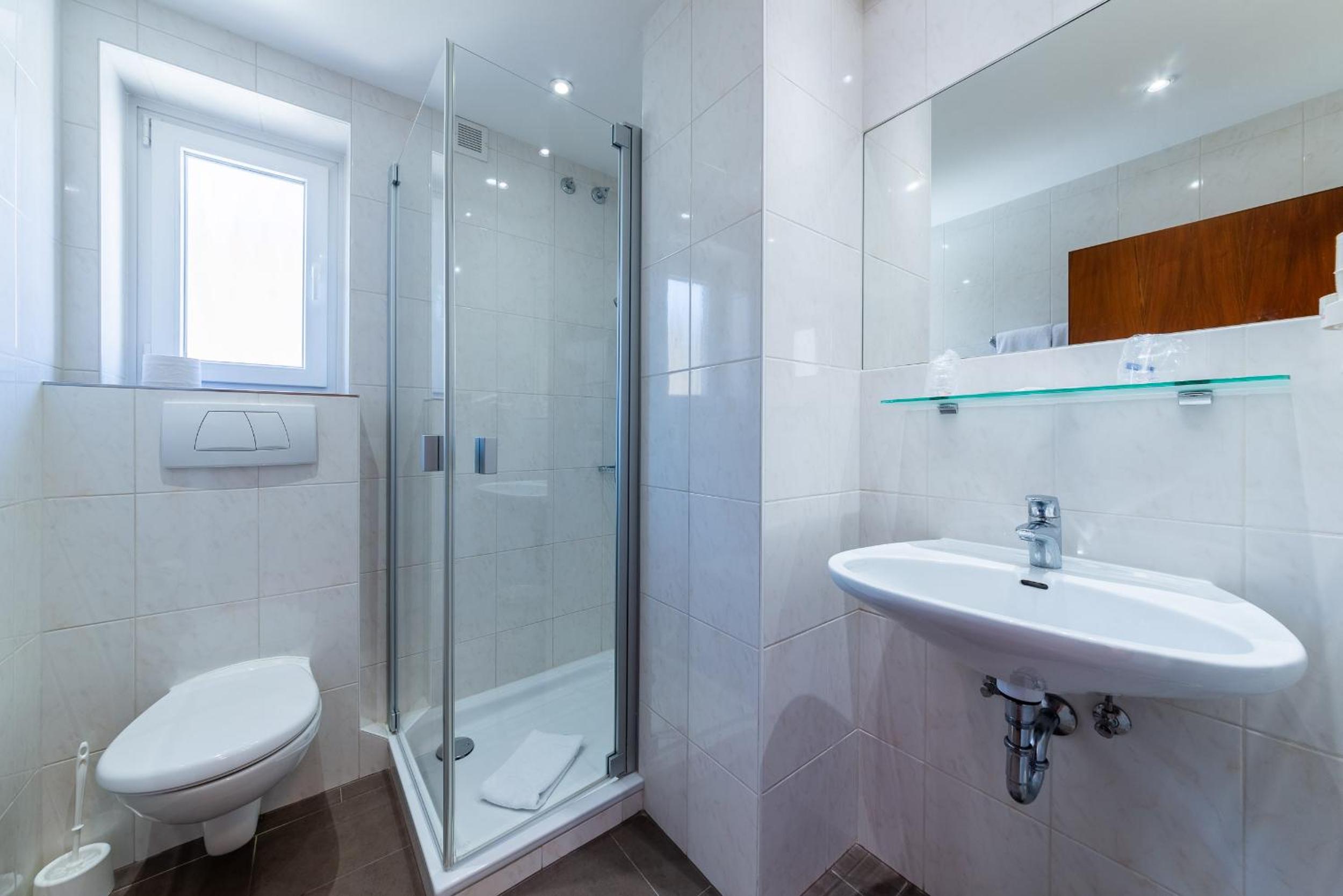 Superior Triple Room - Photo 12
