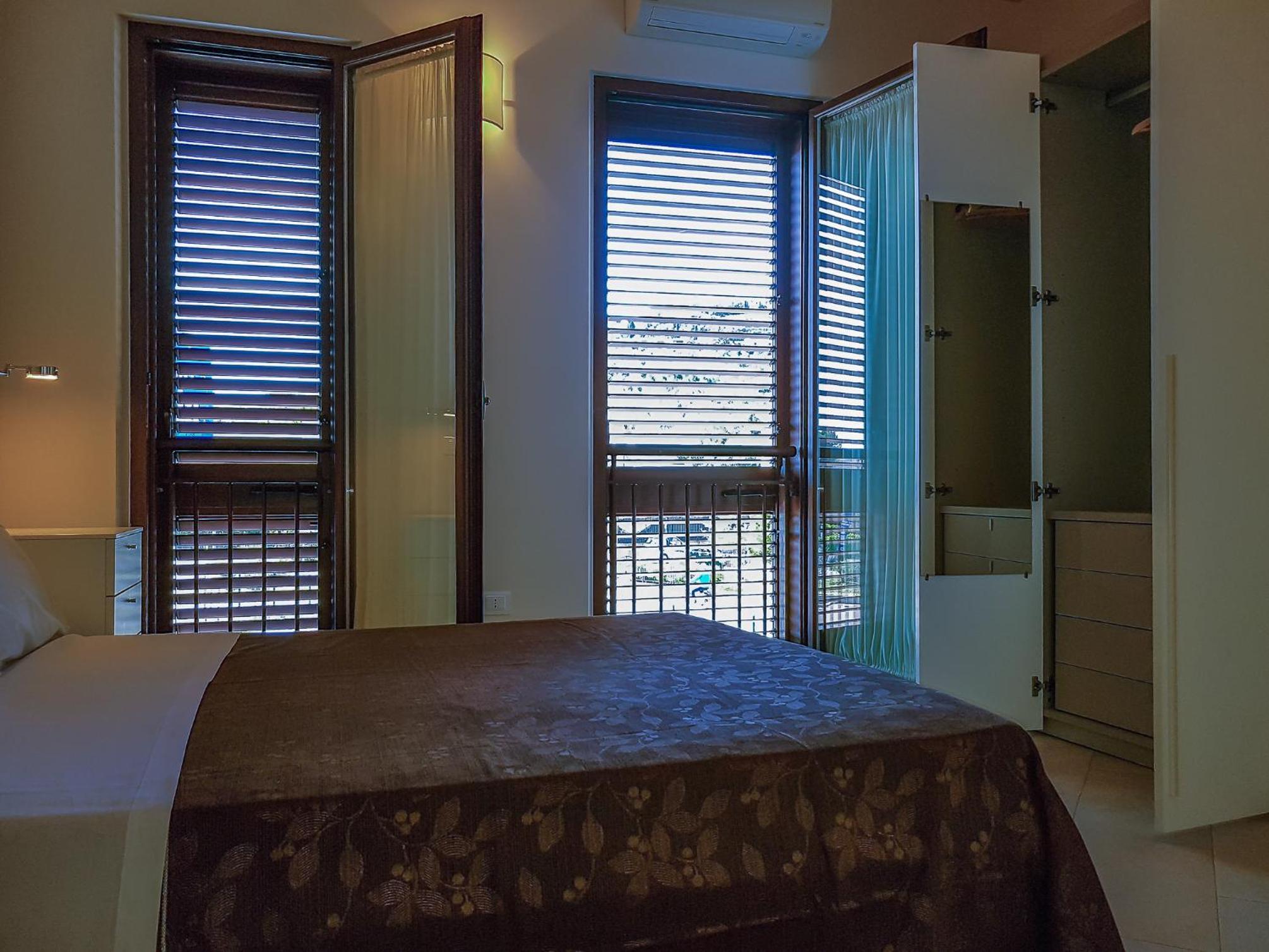 Two-Bedroom Apartment - Split Level (5 Adults) photo 1