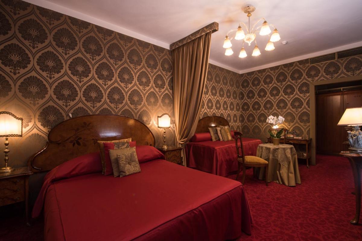 Grand Deluxe Room