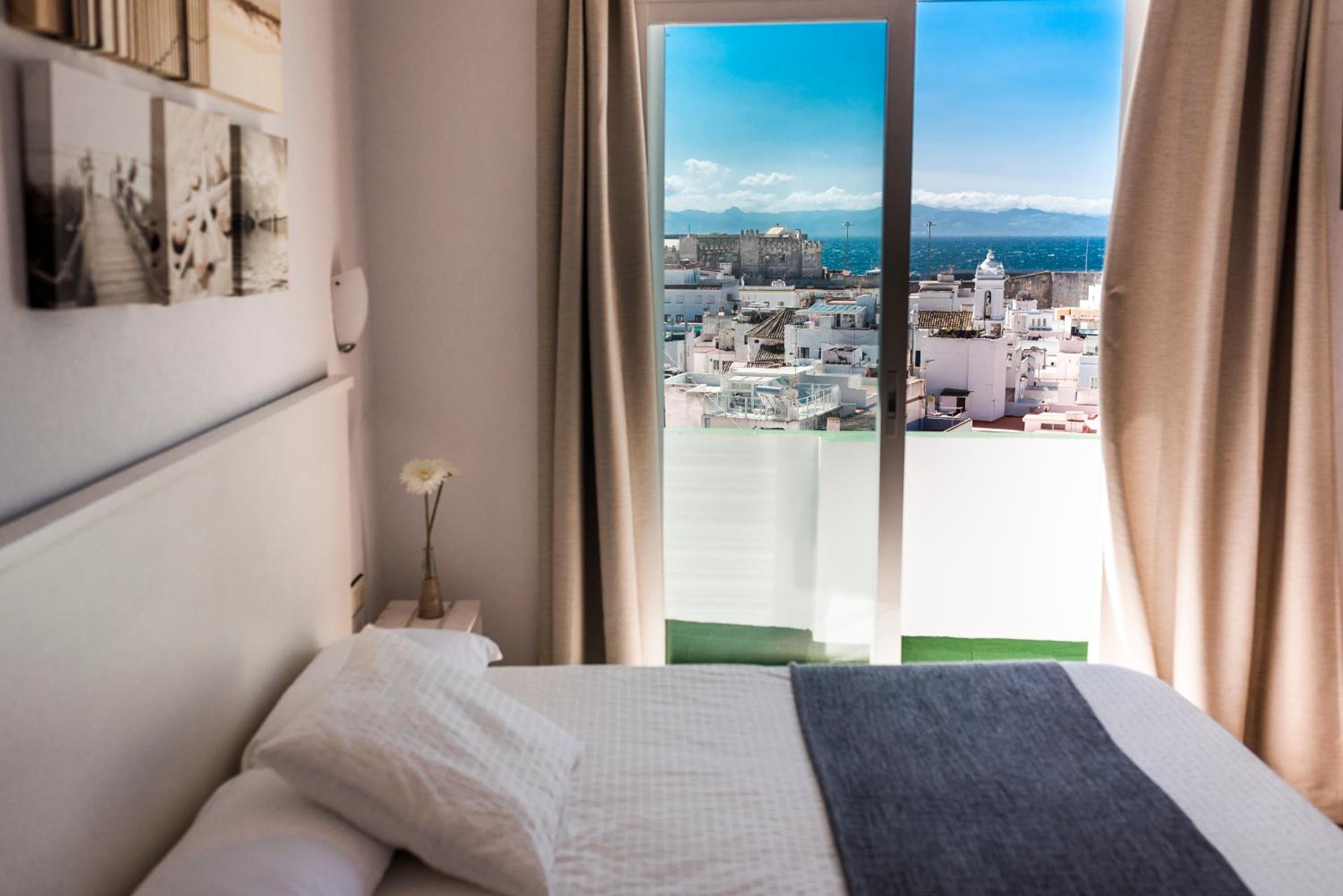 Double Room with Private Bathroom and Sea View photo 2