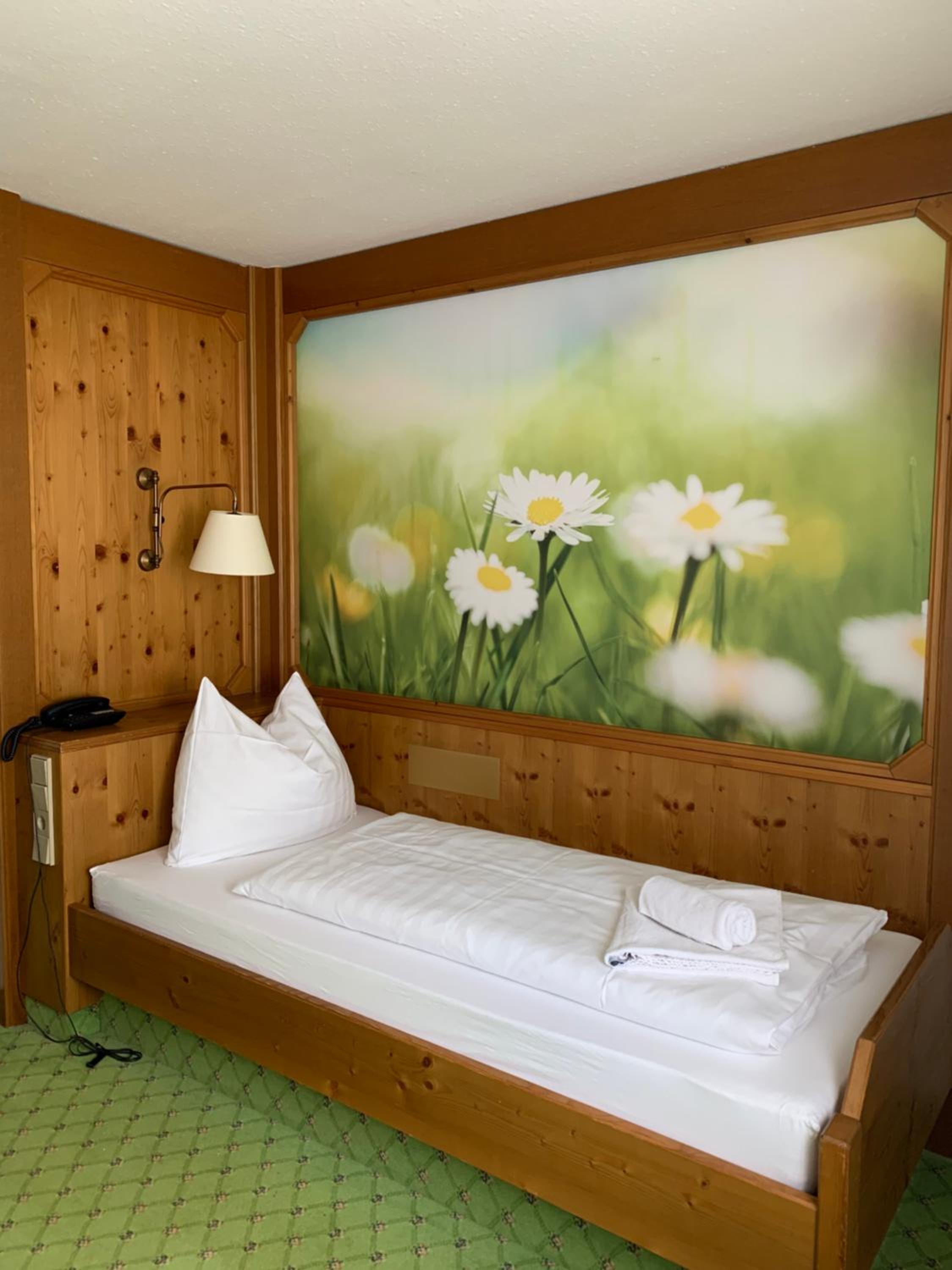 Single Room photo 2
