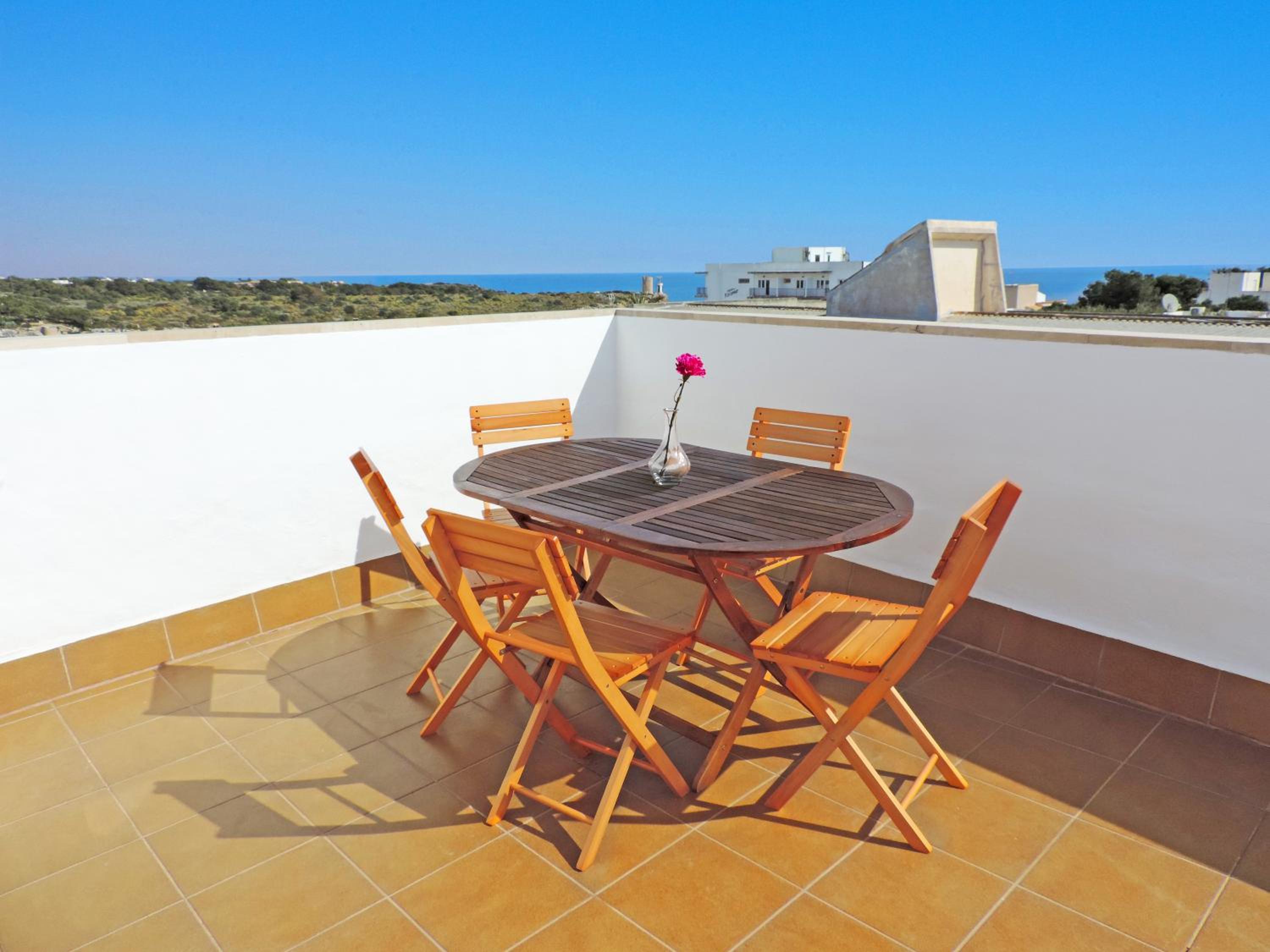 Attic Two-Bedroom Apartment with Sea View and Kitchen (4-5 Adults)  photo 3