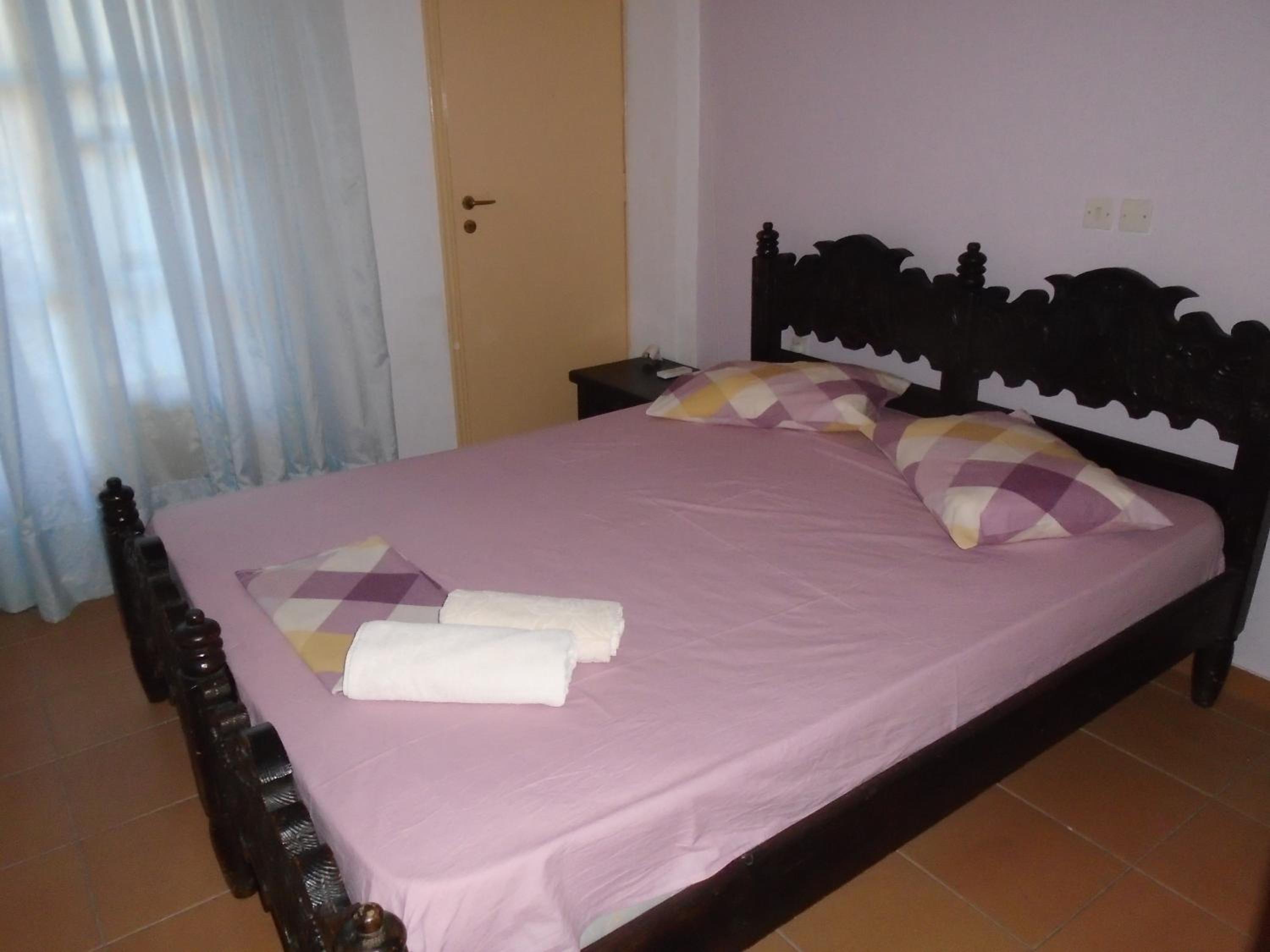 Two-Bedroom House photo 3