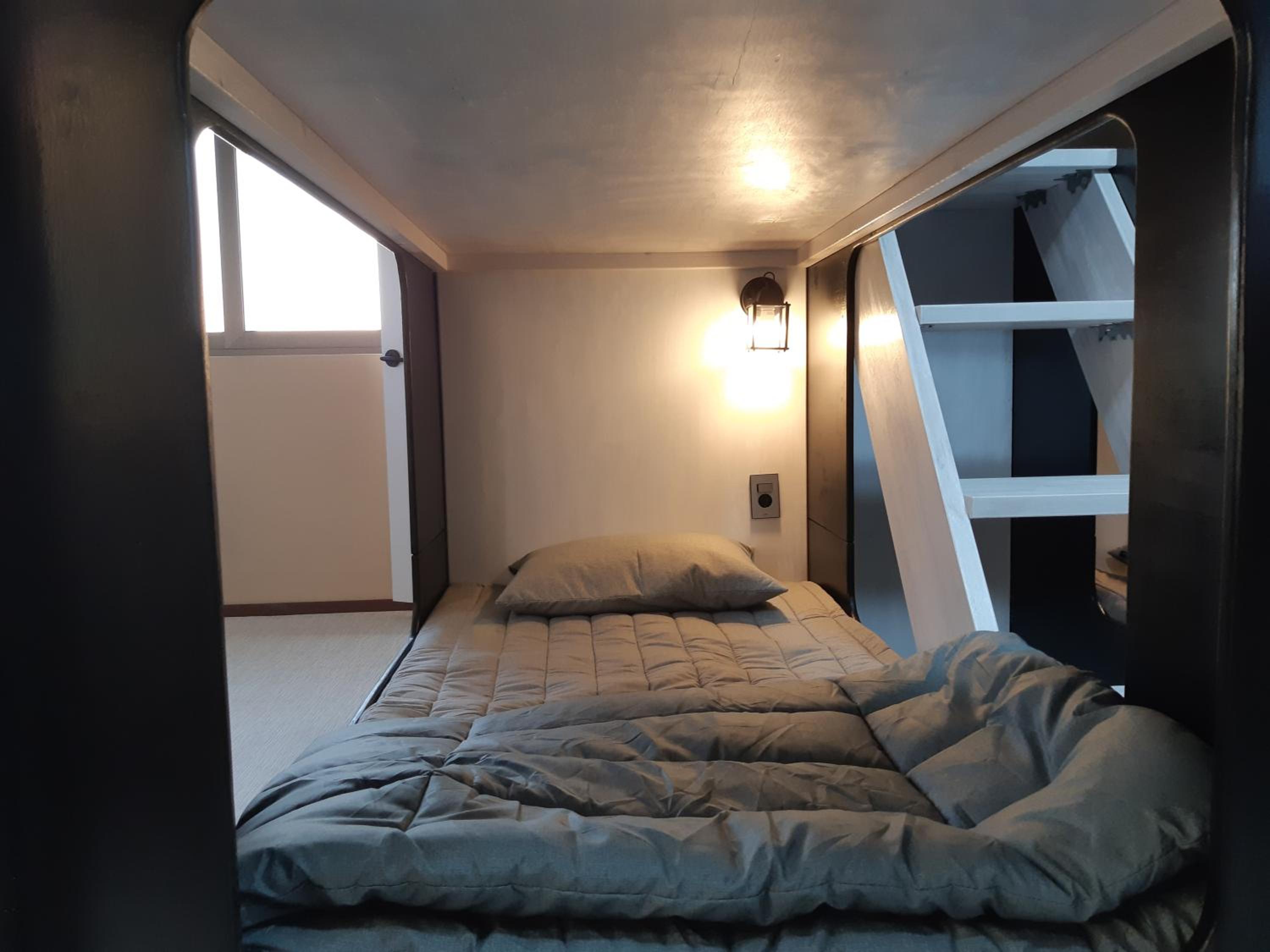 One-Bedroom House - Photo 5