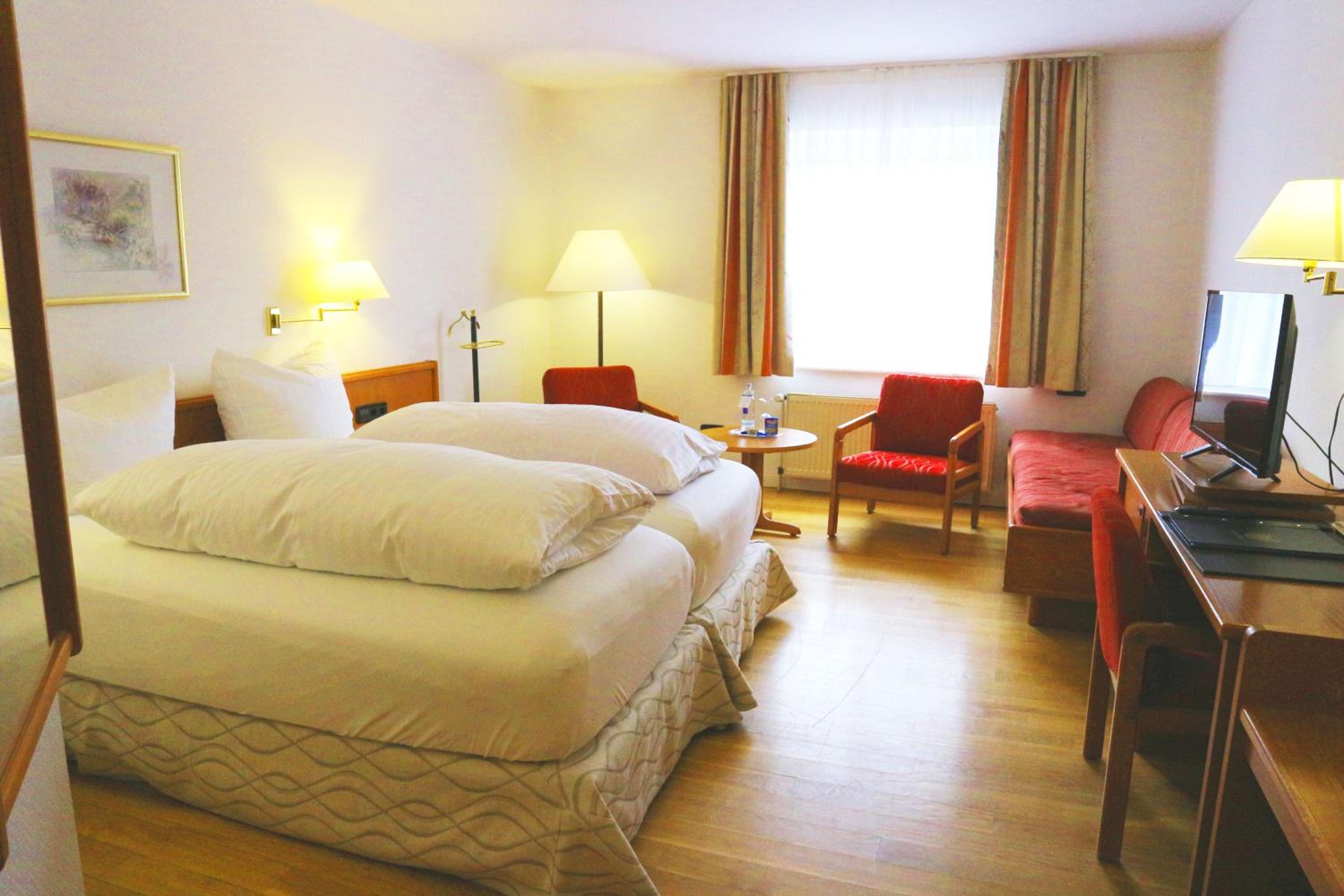 Double Room - Photo 5