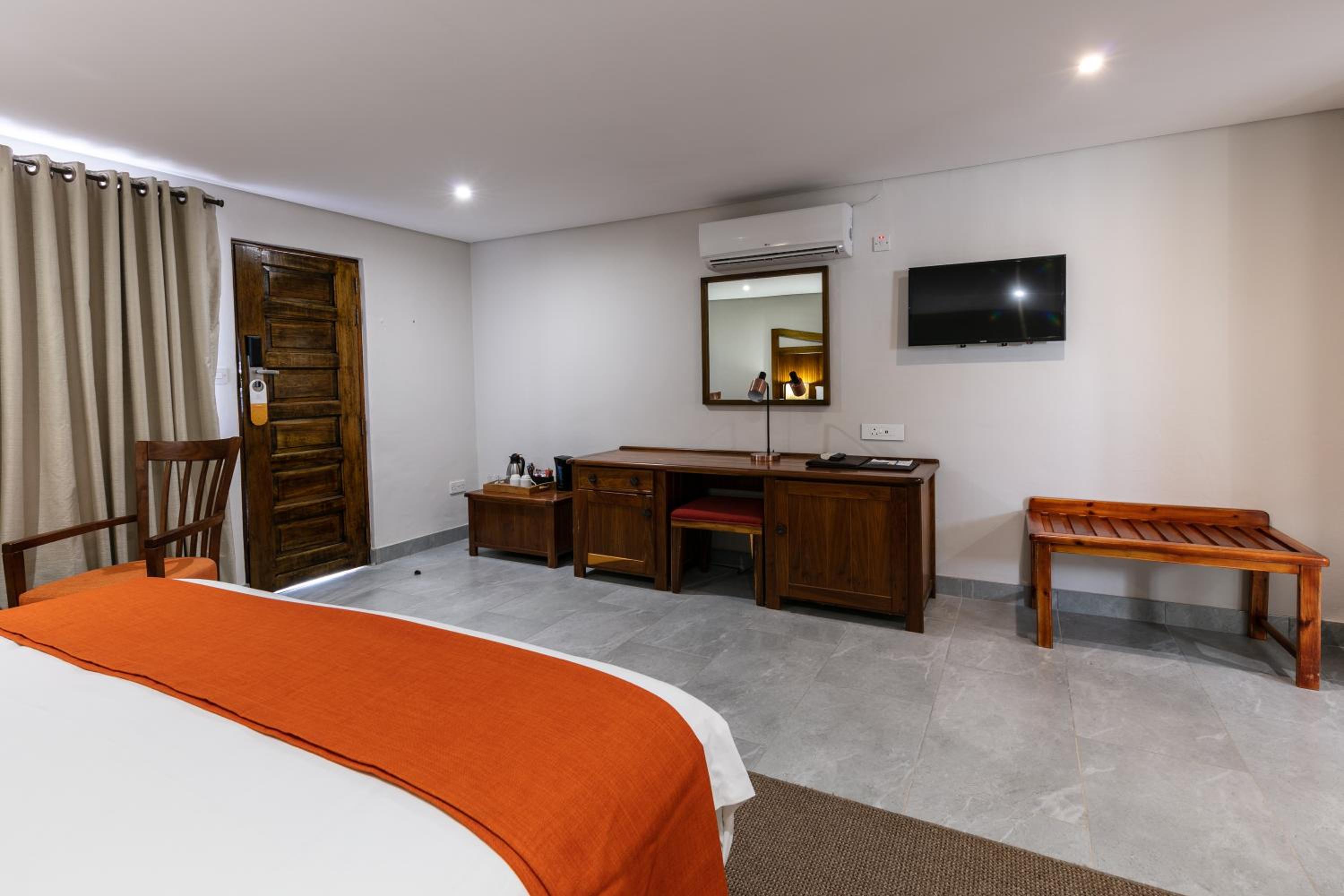 Standard Room, 1 Double Bed, Garden View (Standard Double Room)