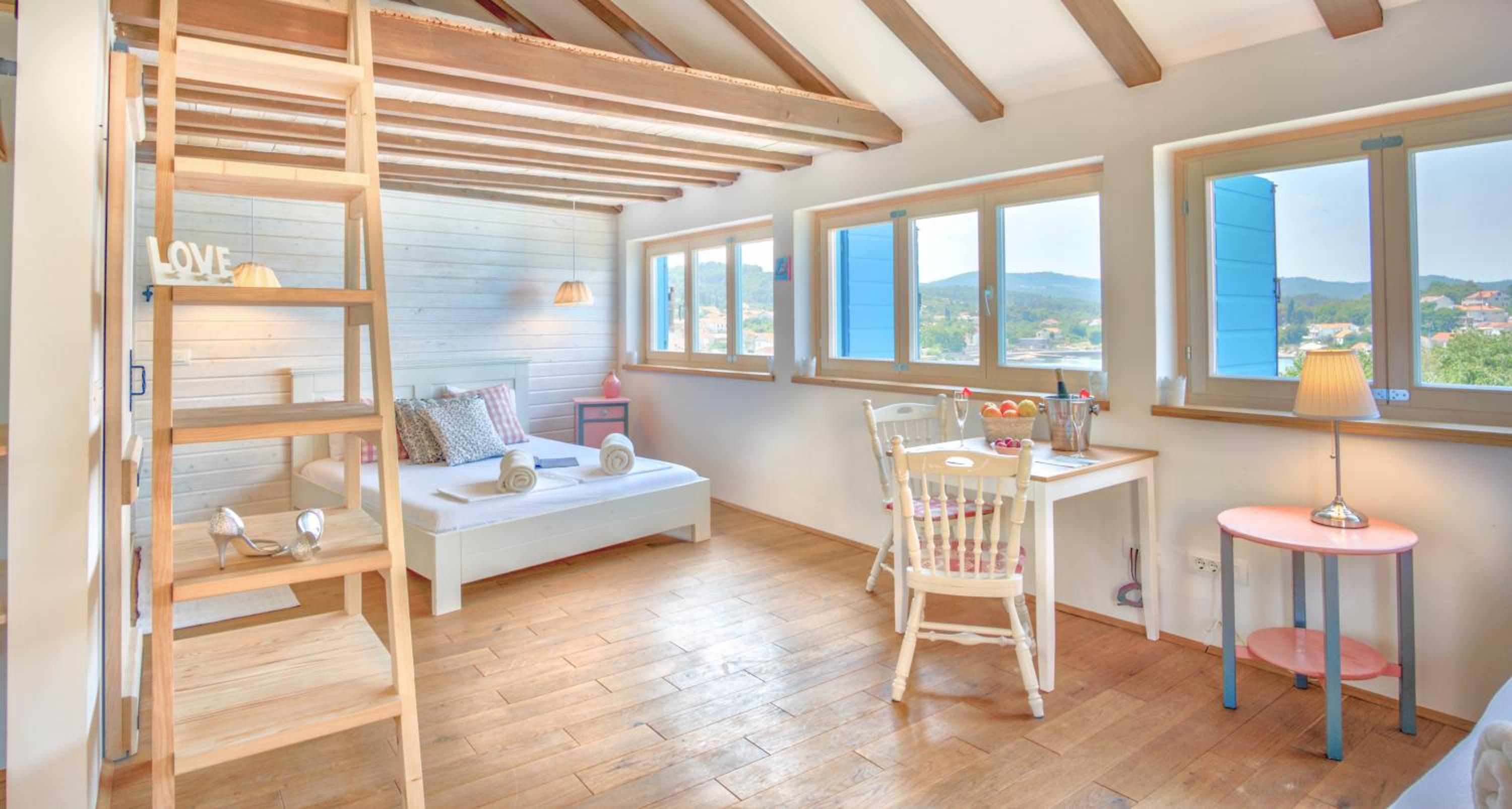Studio Apartment with Sea View - Photo 8
