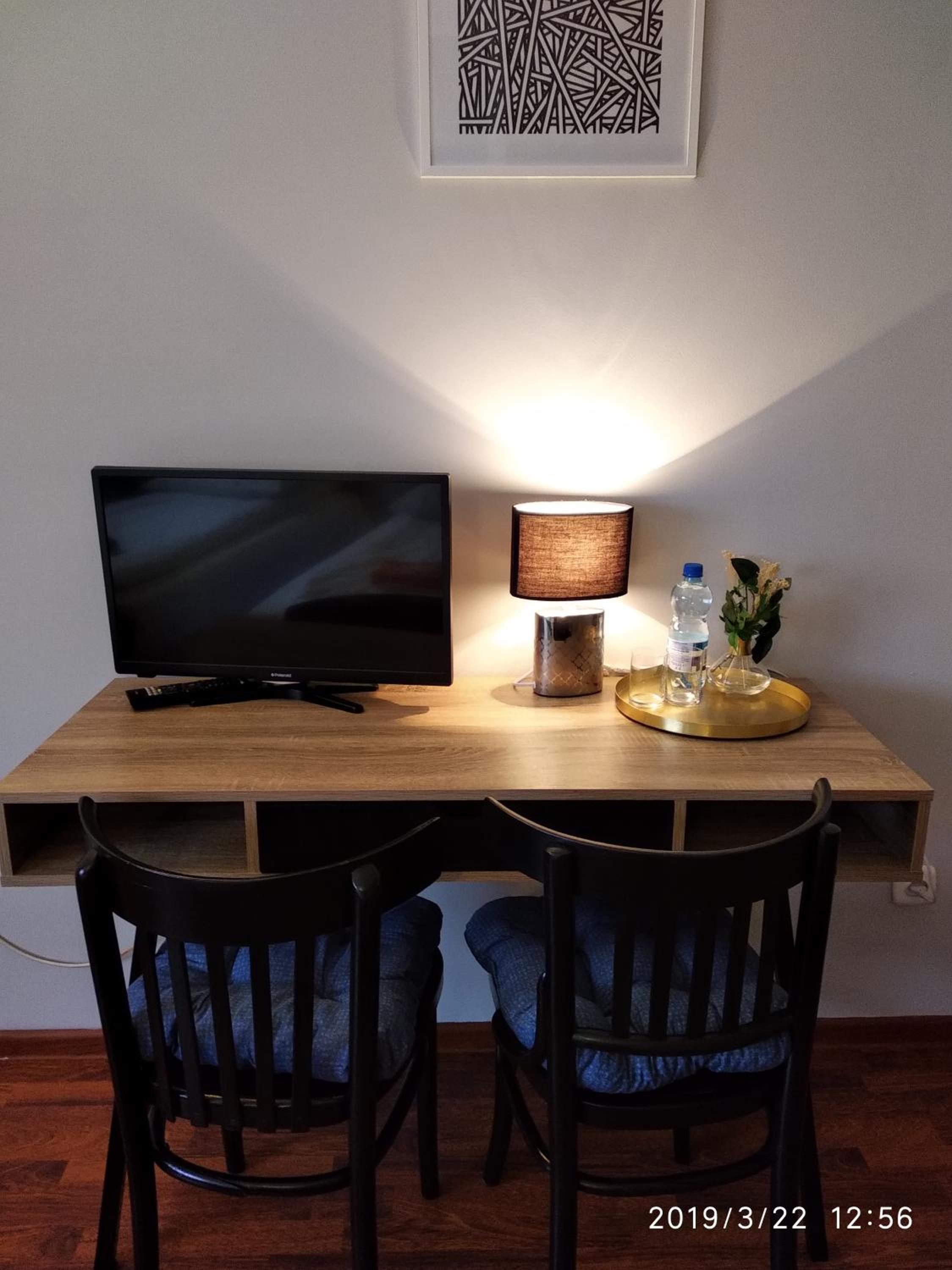 Standard Twin Room - Photo 4