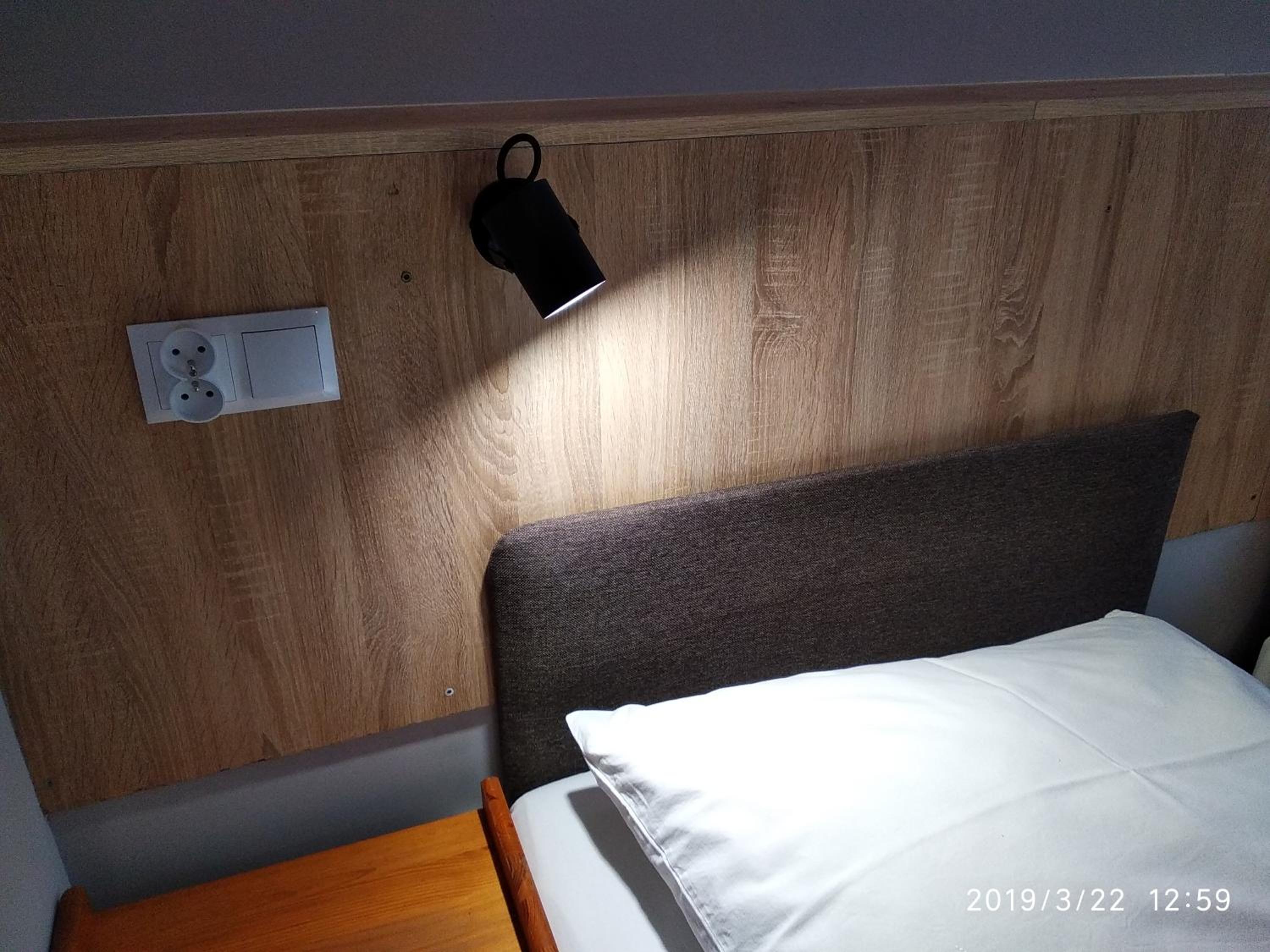 Standard Twin Room - Photo 5