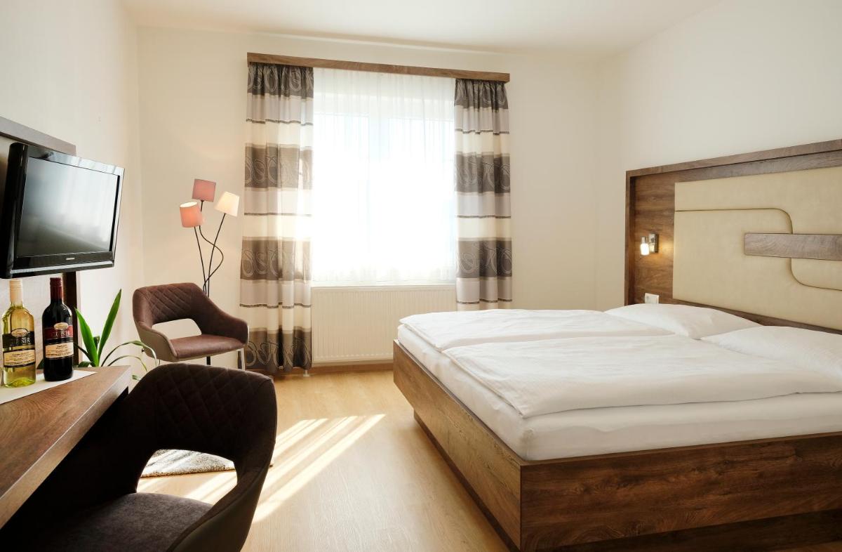 Double Room photo 3