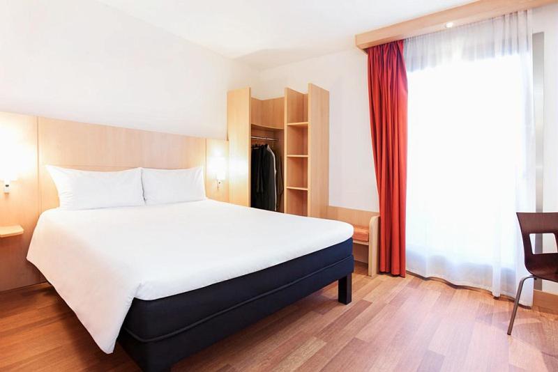 Double Room with View - Photo 5