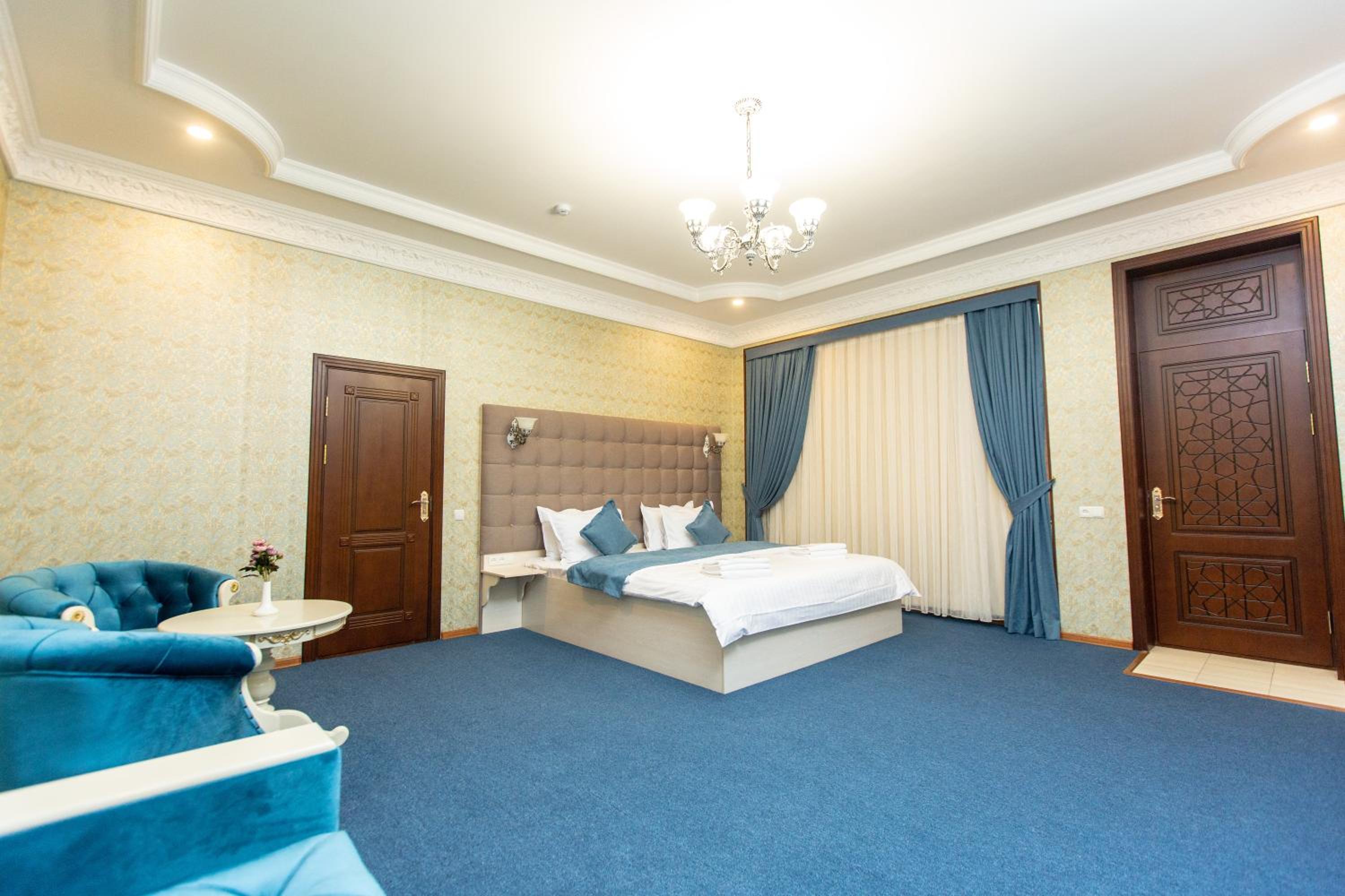 Deluxe Double Room with Extra Bed photo 1