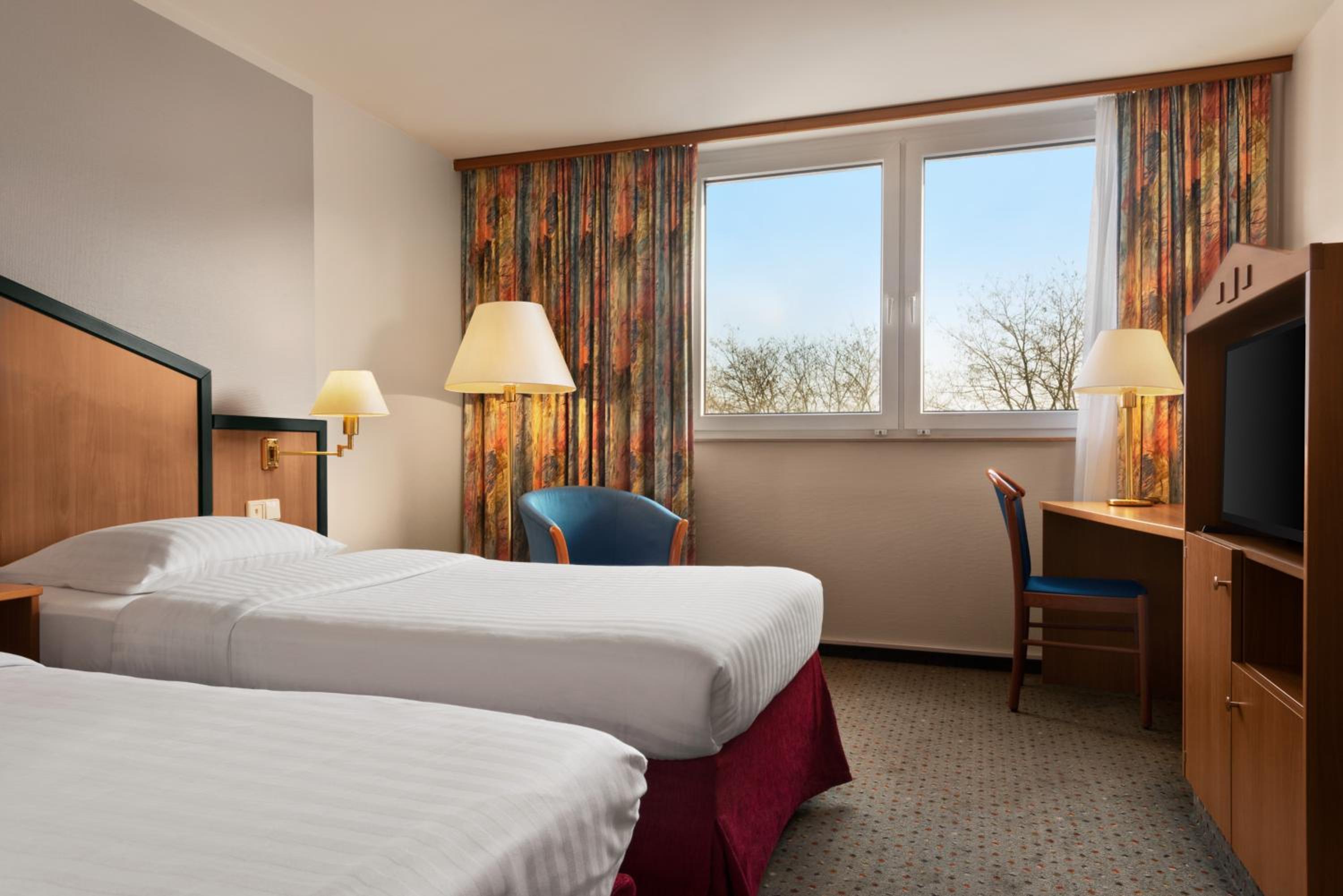 Standard King Room photo 2