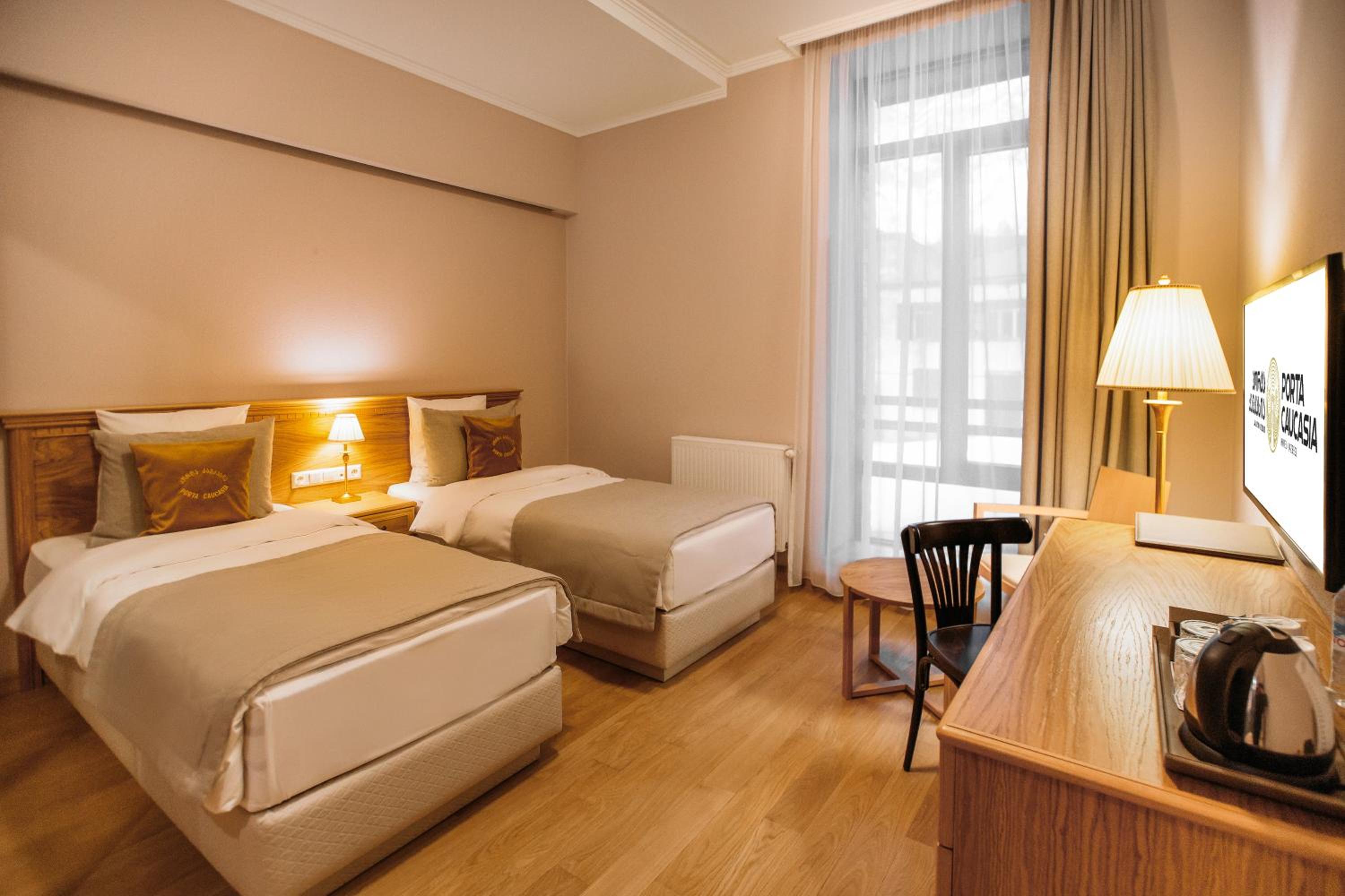 Standard Twin Room with Back View - Photo 1