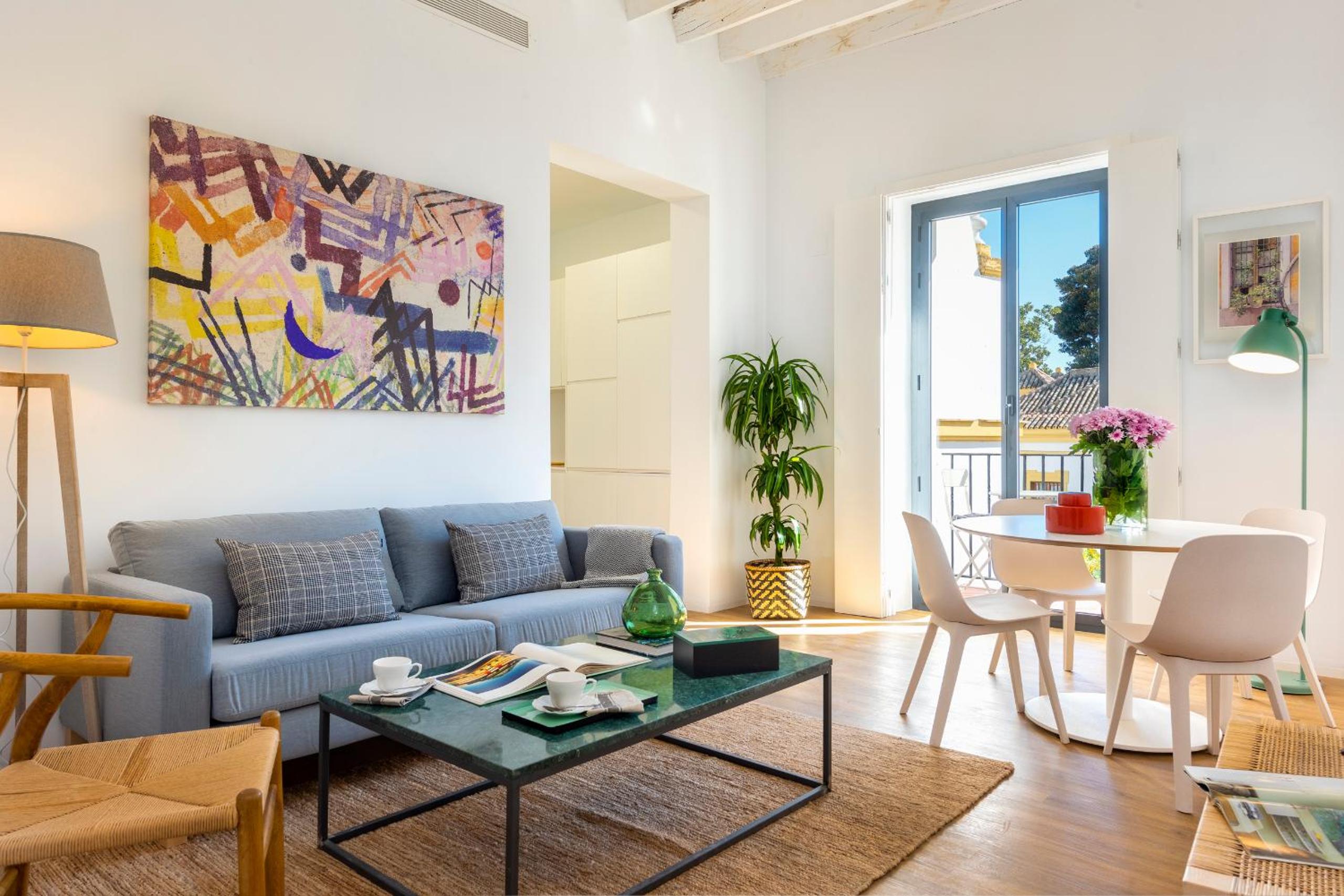 Apartamento de dos habitaciones con balcón