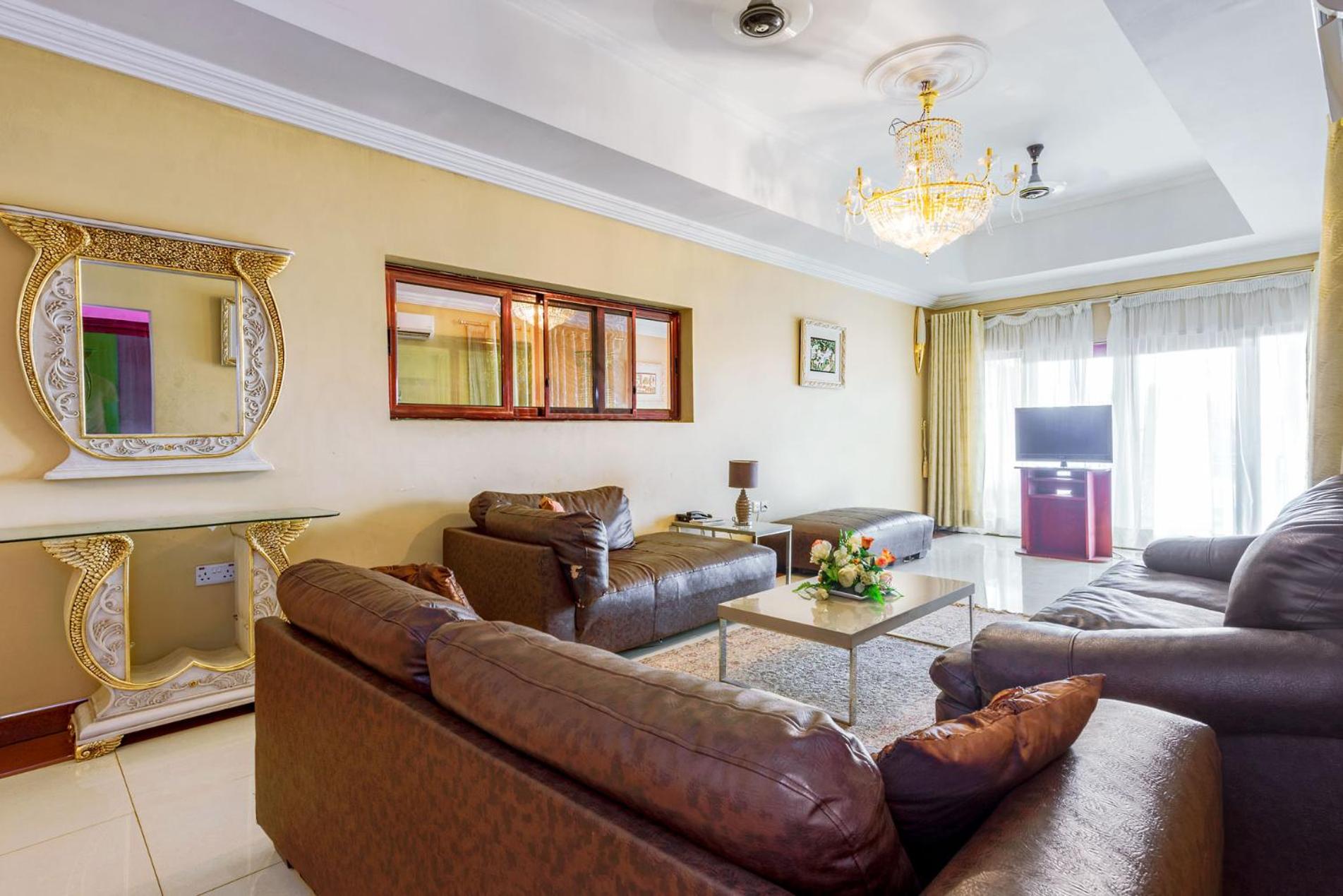 Deluxe Junior Suite photo 2