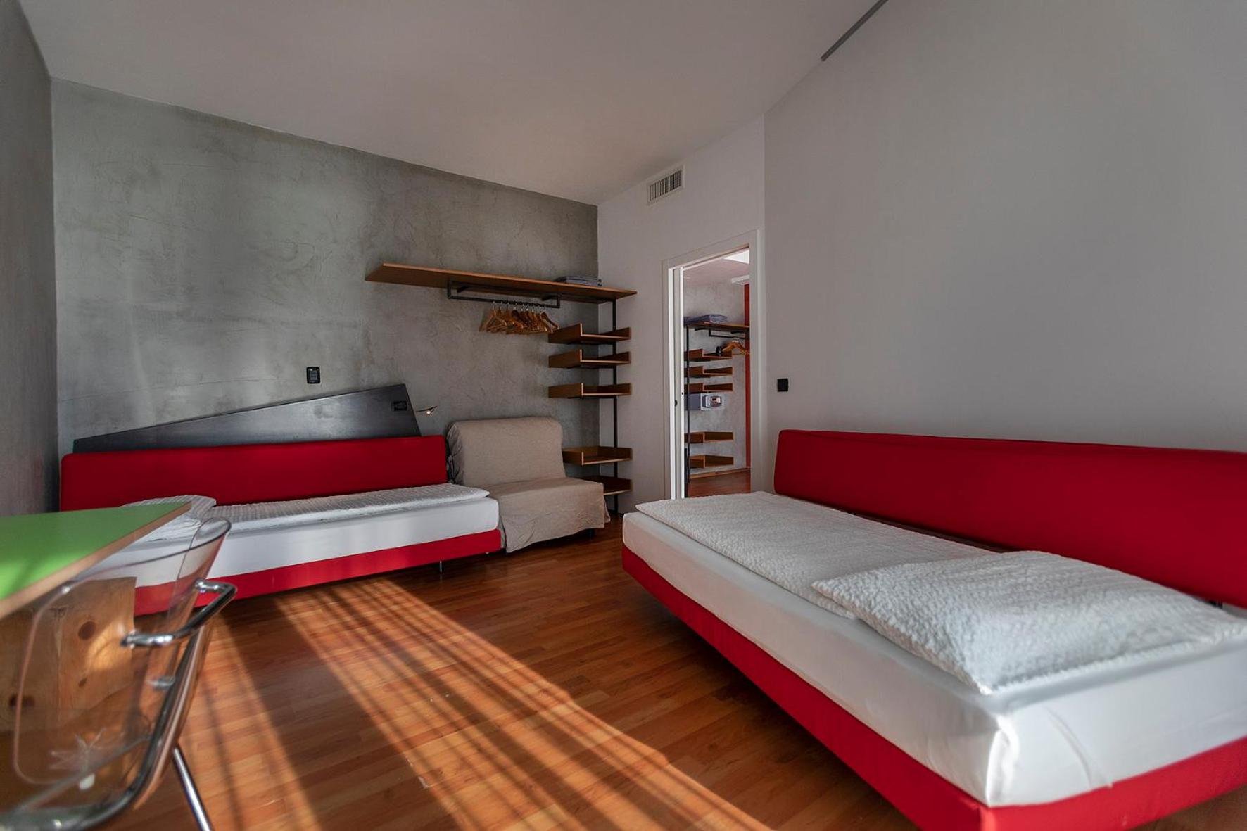 Suite Fronte Lago con 2 Camere da Letto