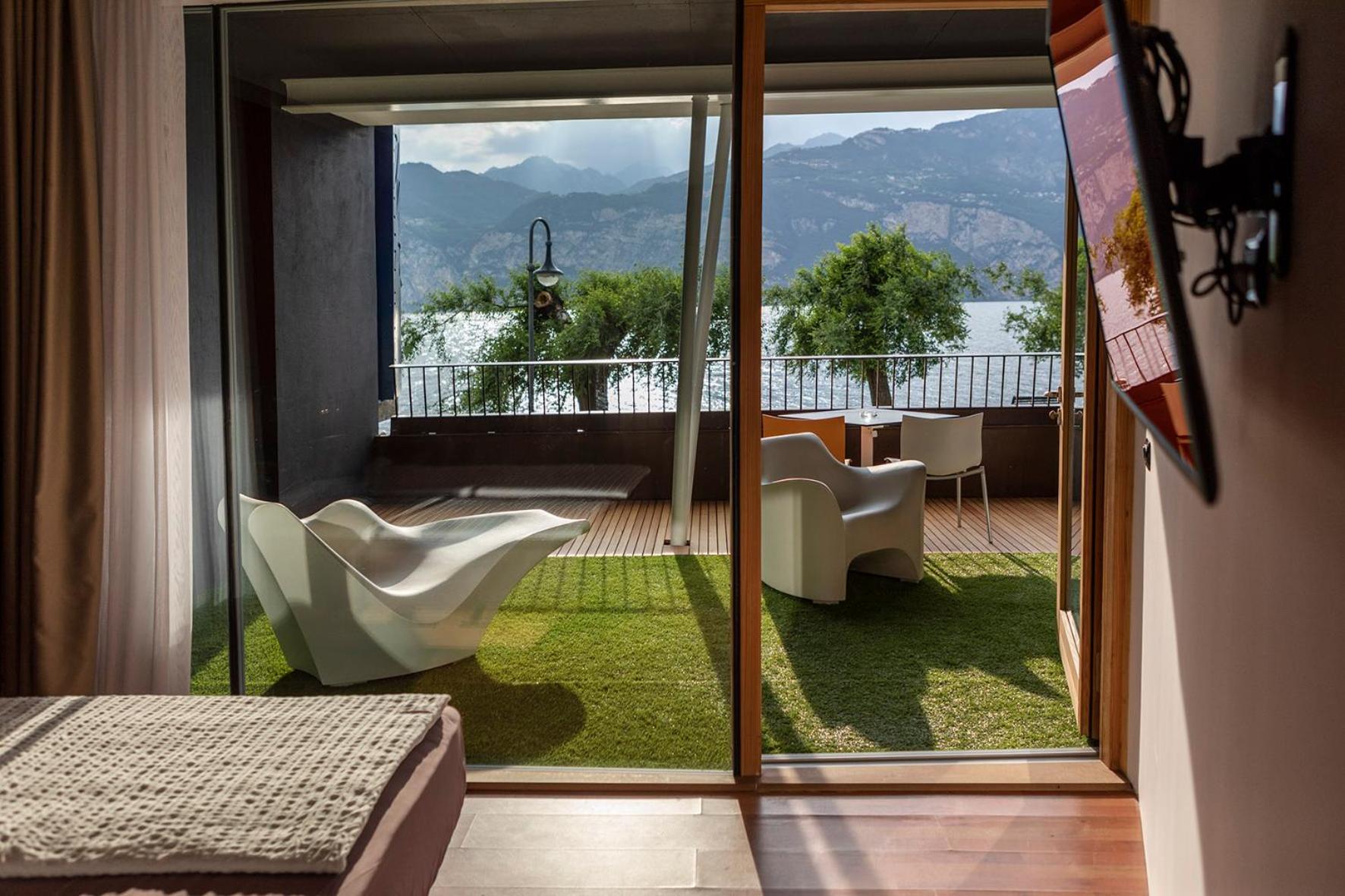 Suite Front Lake with Two Bedrooms photo 2
