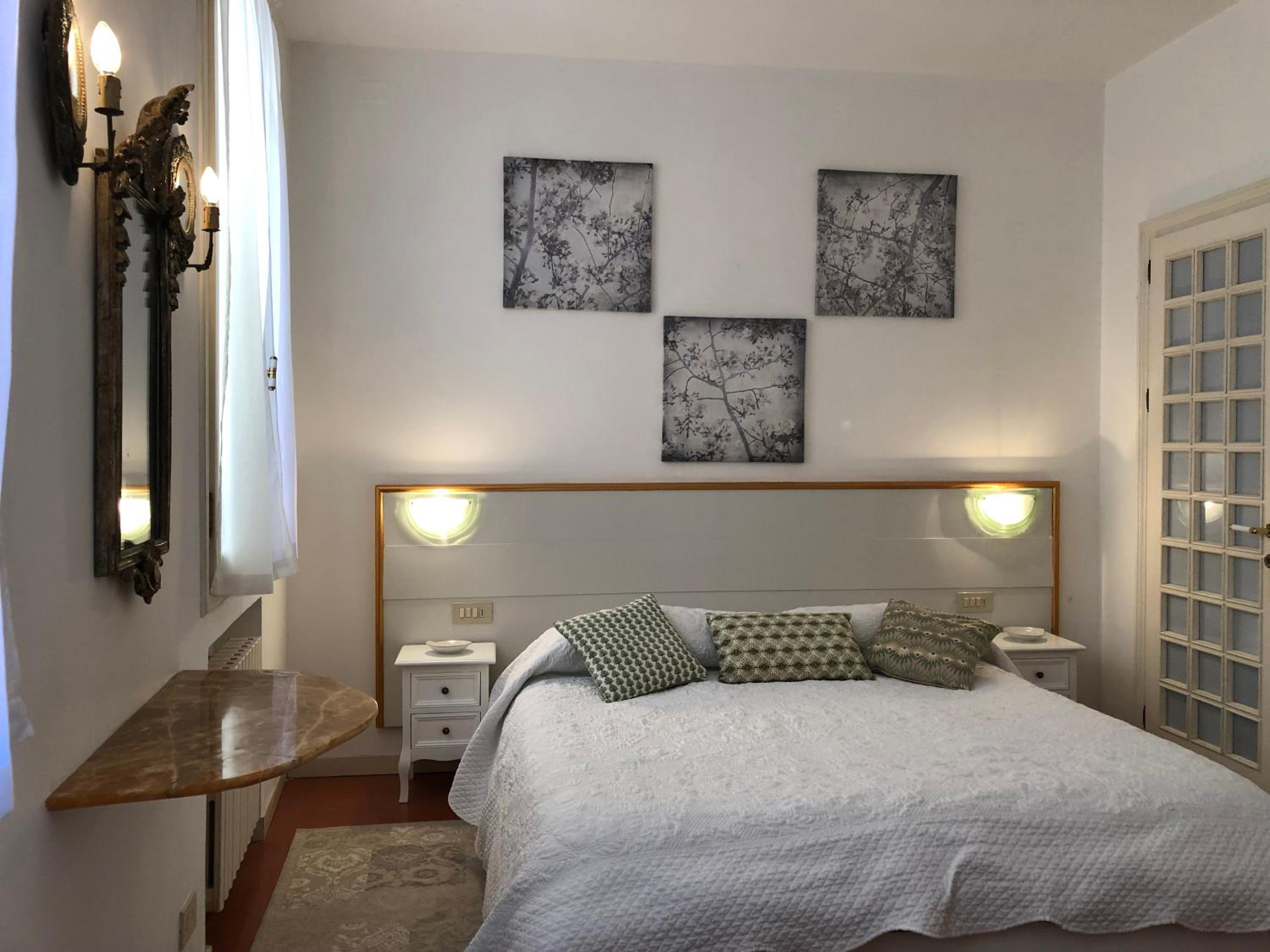 Standard Apartment photo 2