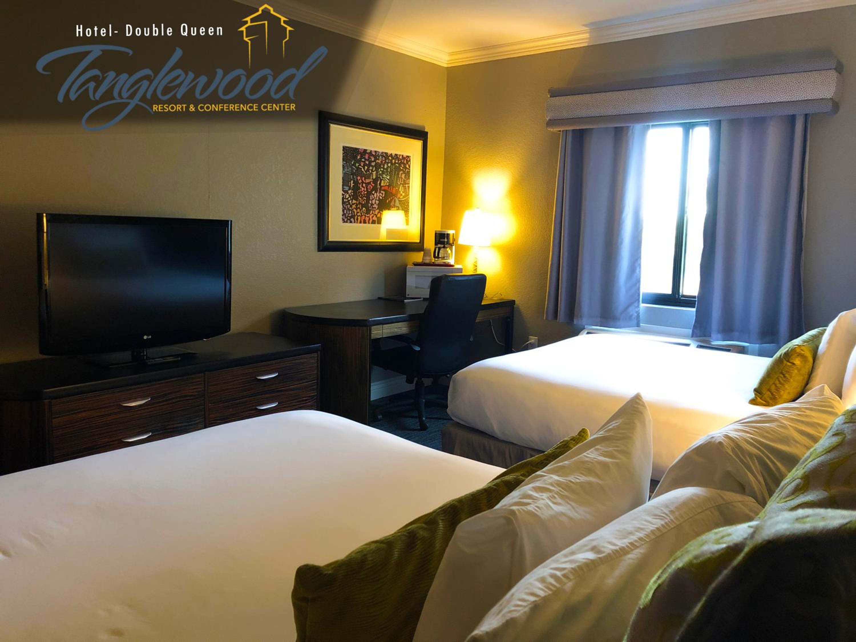 Quadruple Room with Two Queen Beds - Non Smoking photo 1