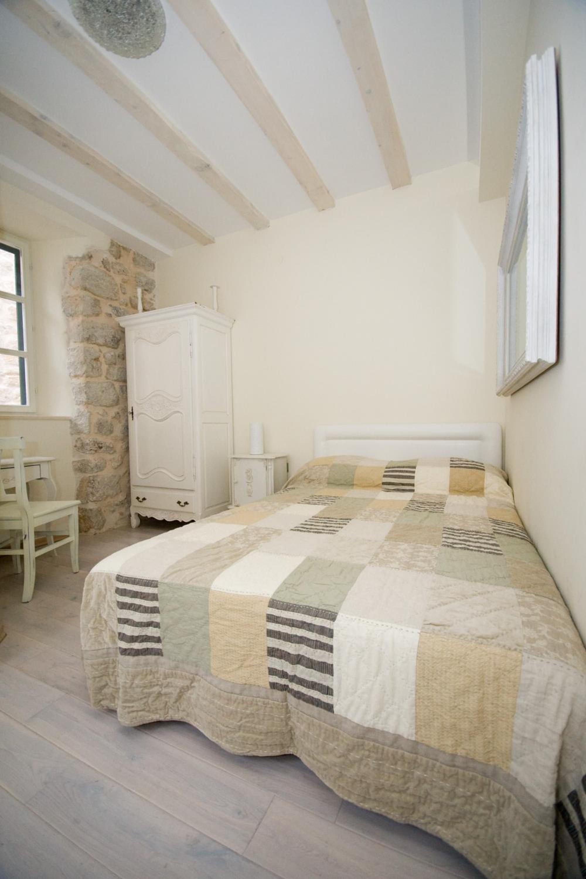 Economy Double Room photo 1