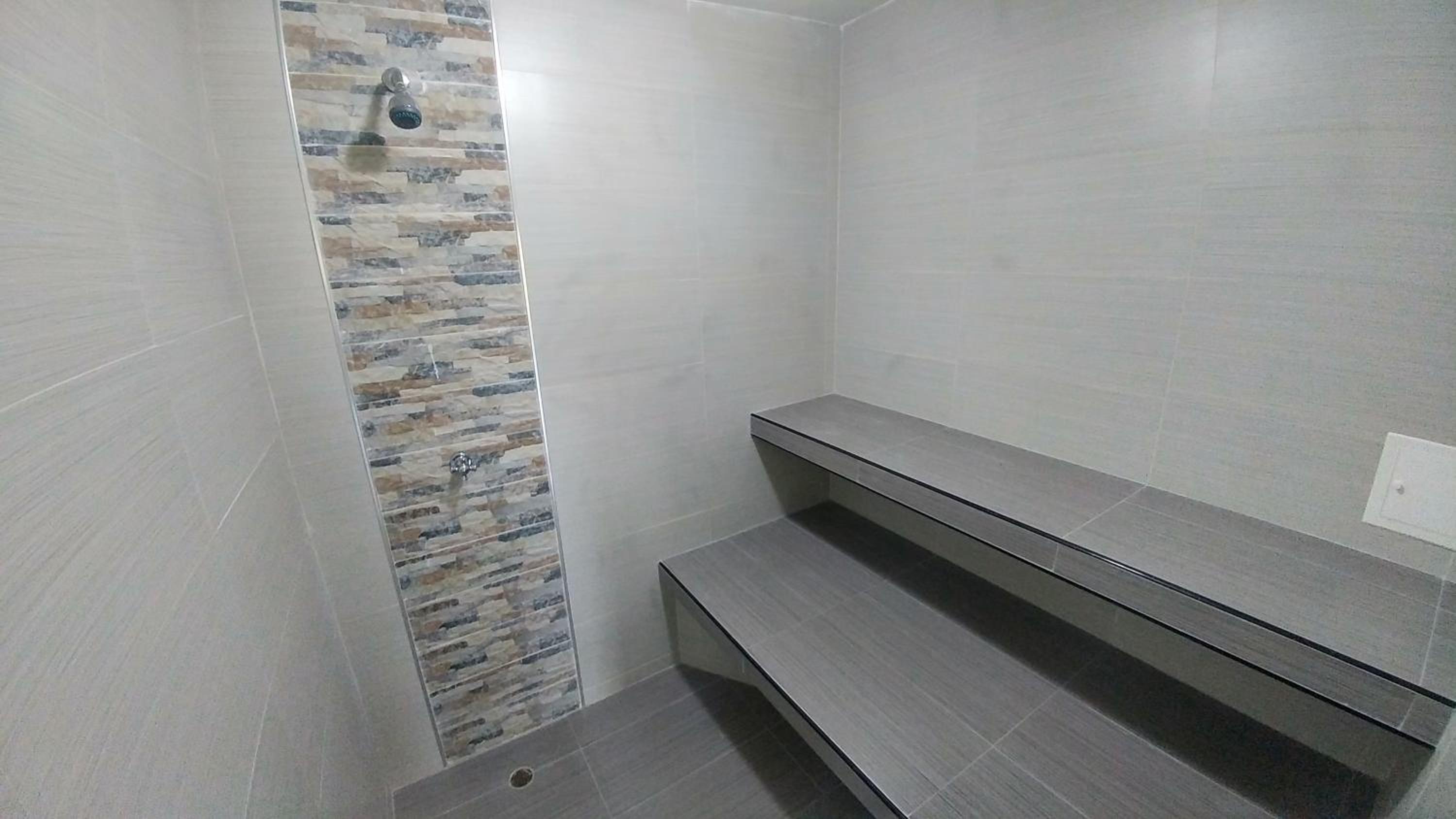 Deluxe Suite photo 3