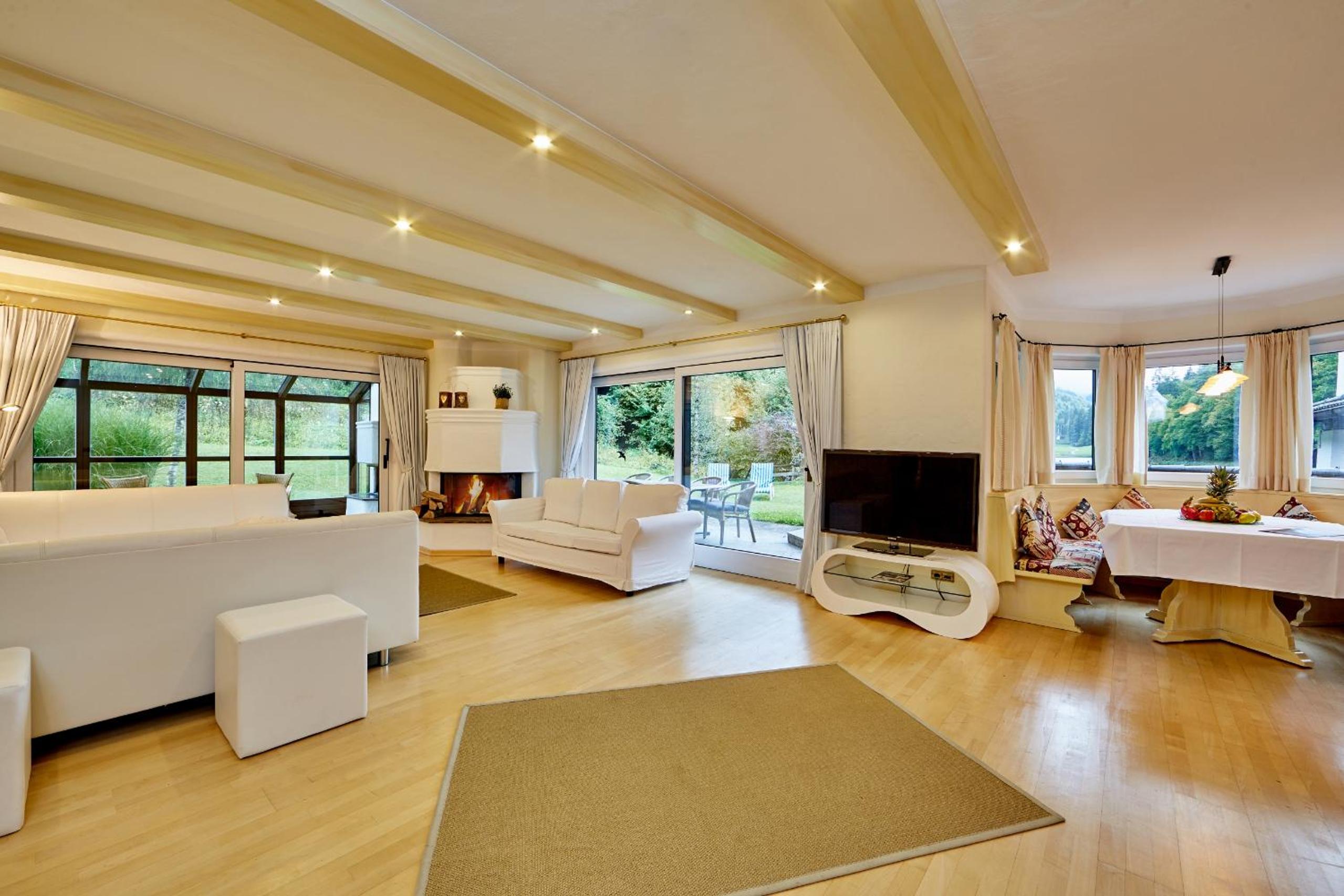 Apartment with Terrace photo 1