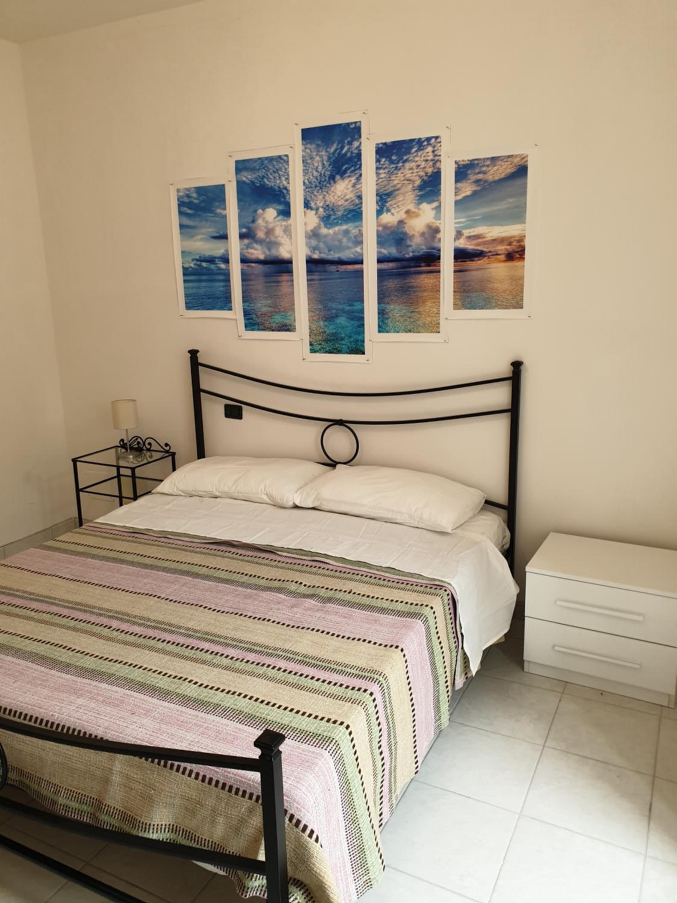 Double Room with Private External Bathroom - Photo 6