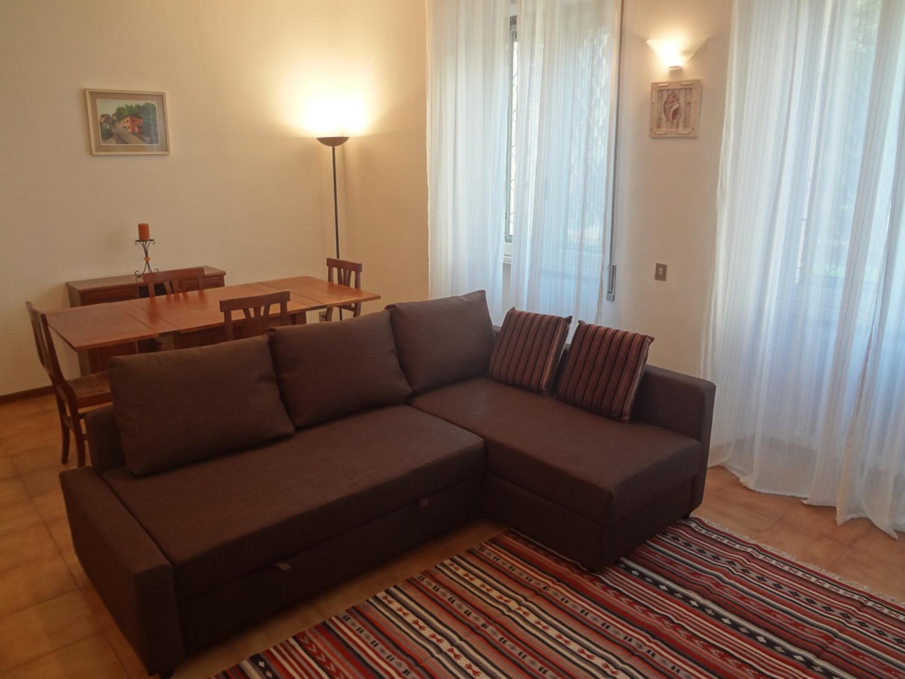 Two-Bedroom Apartment - Photo 23