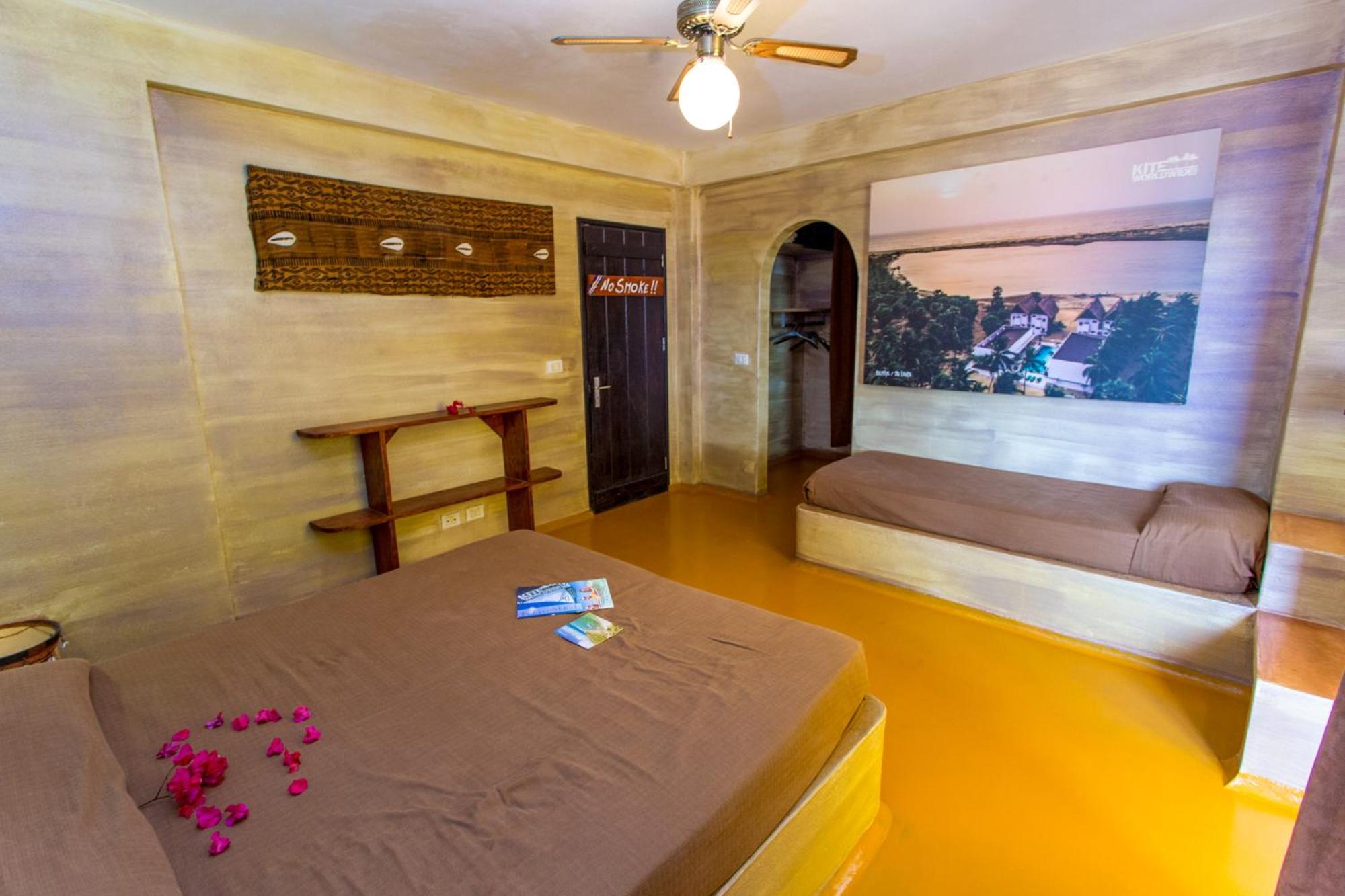 Triple Room with Private Bathroom photo 1
