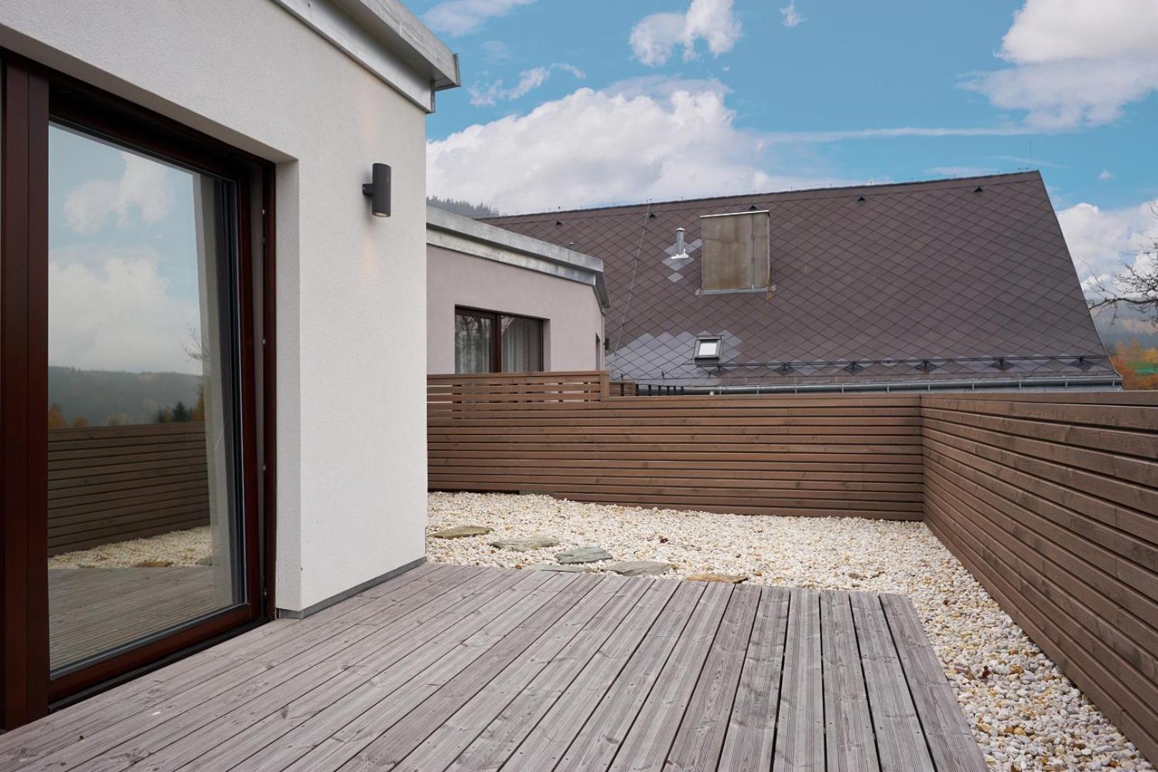 Queen Suite with Balcony, photo 7