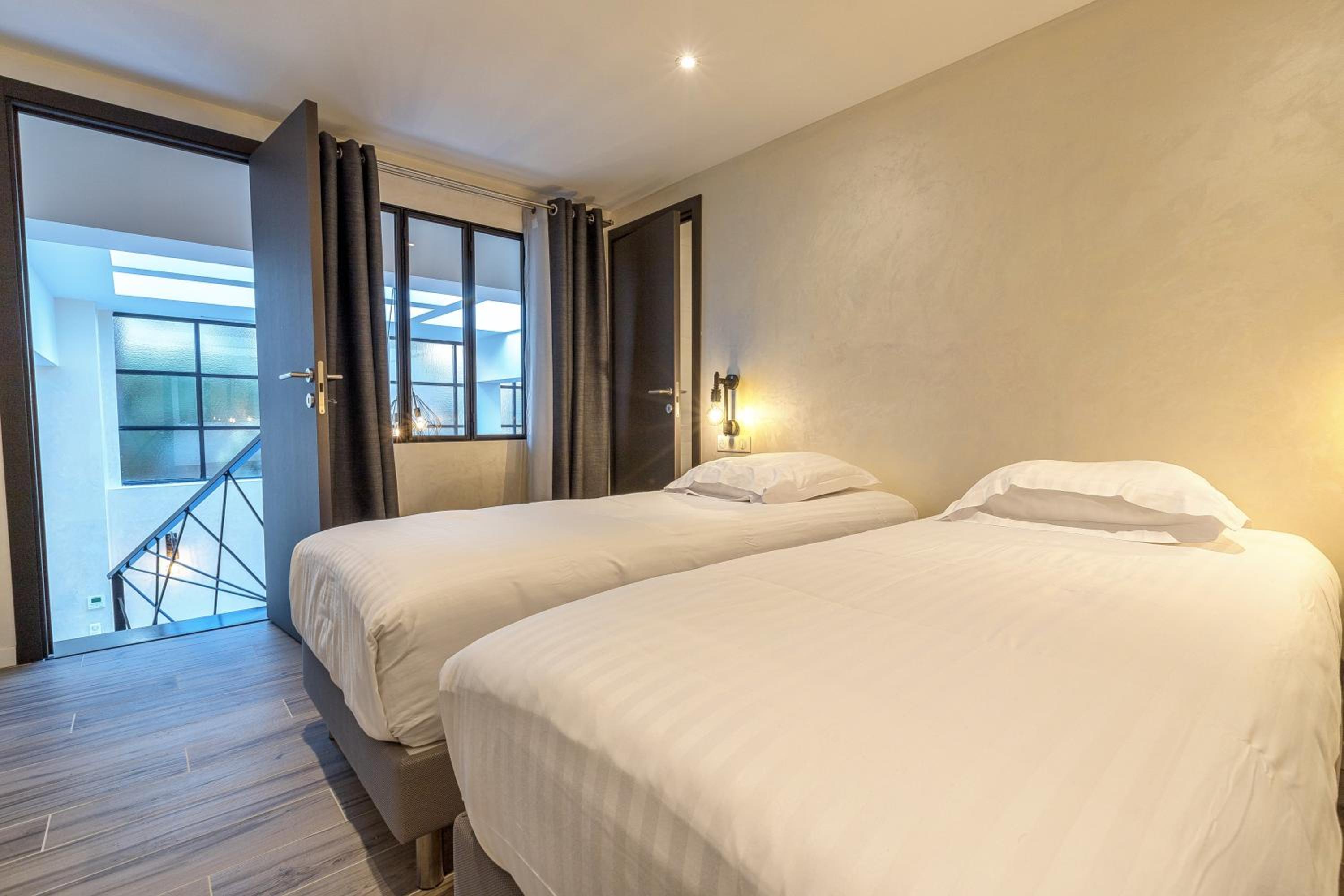 LOFT - Four-Bedroom Premium Apartment with Terrace and sauna and jacuzzi - Photo 22