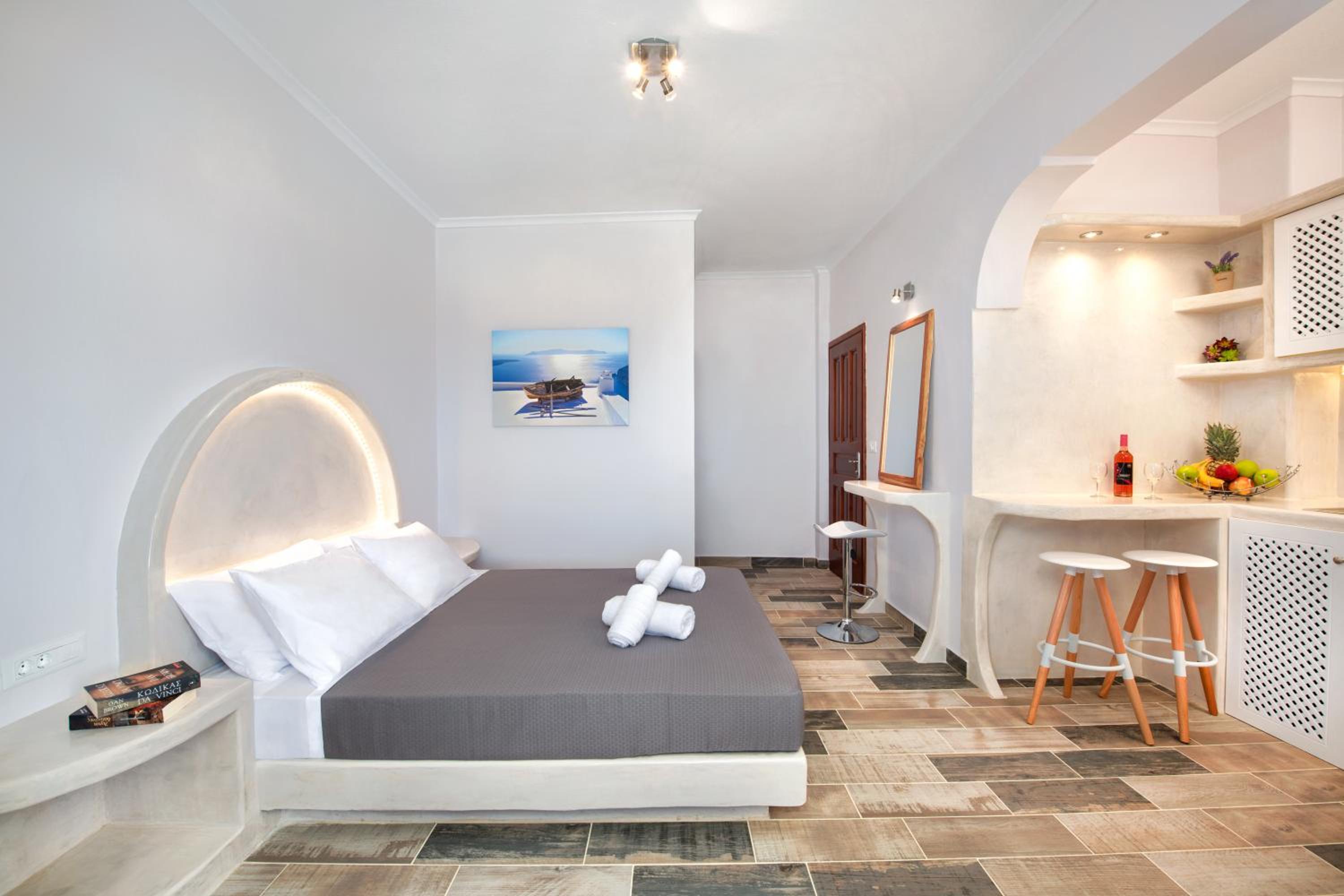 Deluxe Double Room with Balcony and Sea View